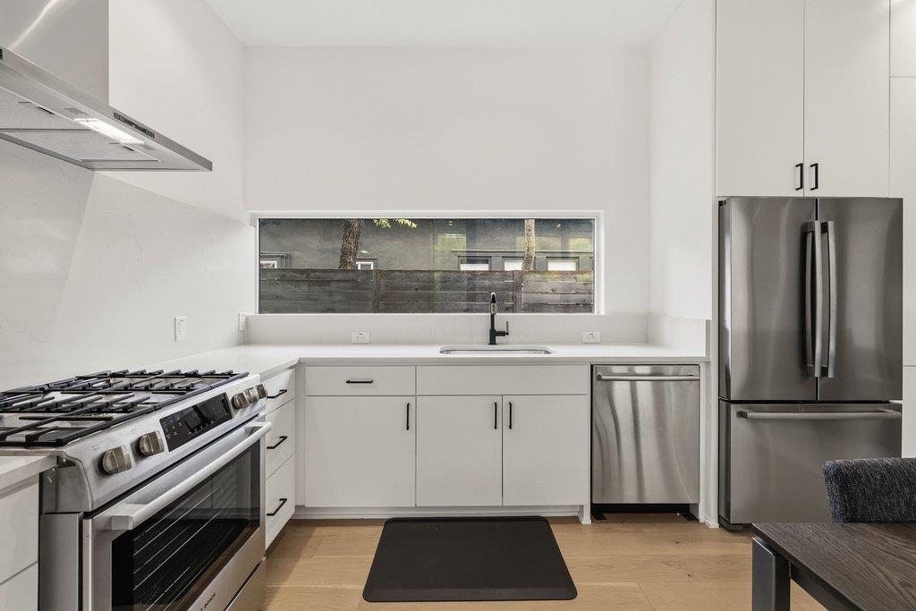 613 W Mary St # B, Austin, TX 78704