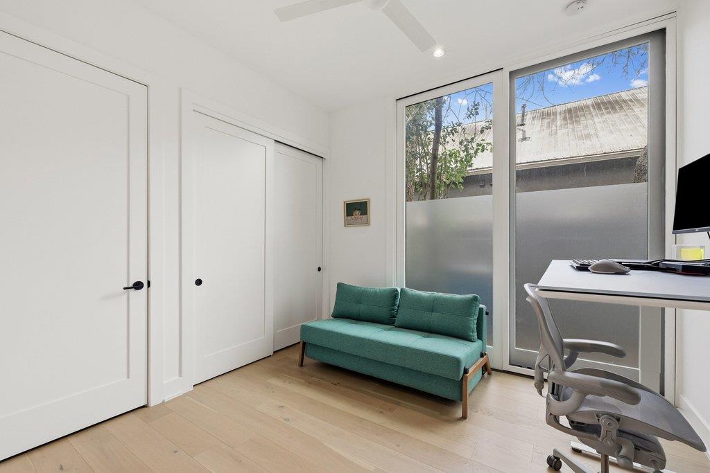 613 W Mary St # B, Austin, TX 78704