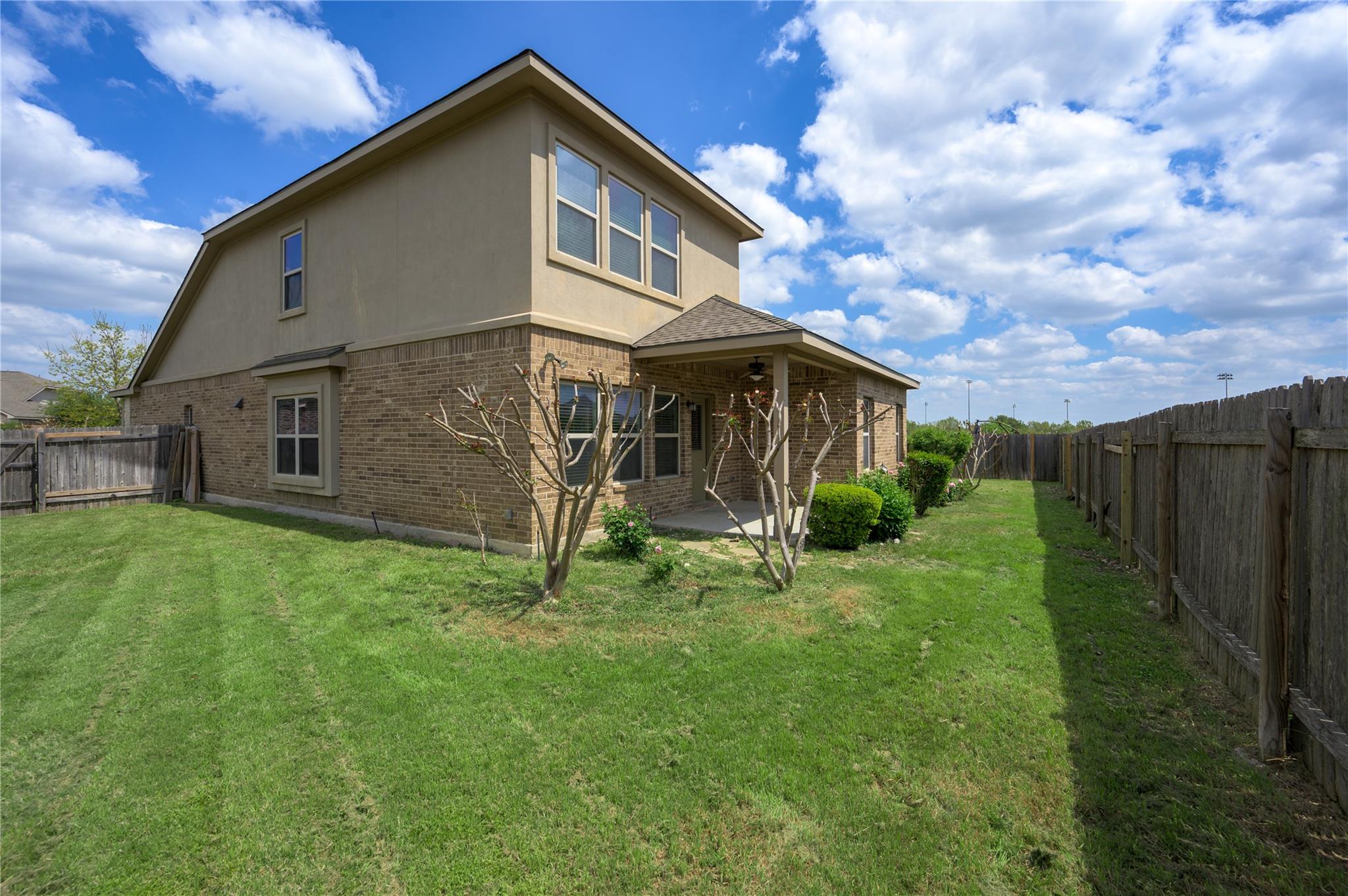 509 Nogales Ln, Leander, TX 78641