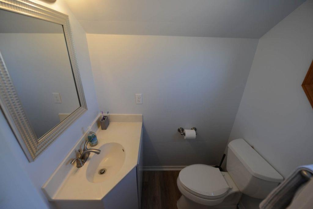 746 E Island Dr, Bluffton, TX 78607