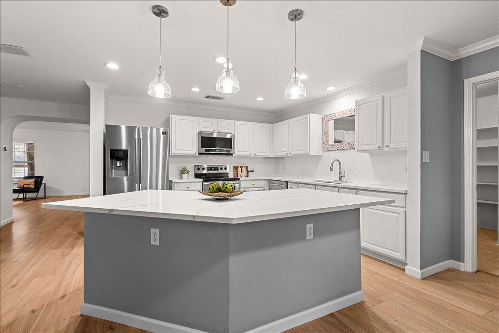 2524 Lavendale Ct, Austin, TX 78748