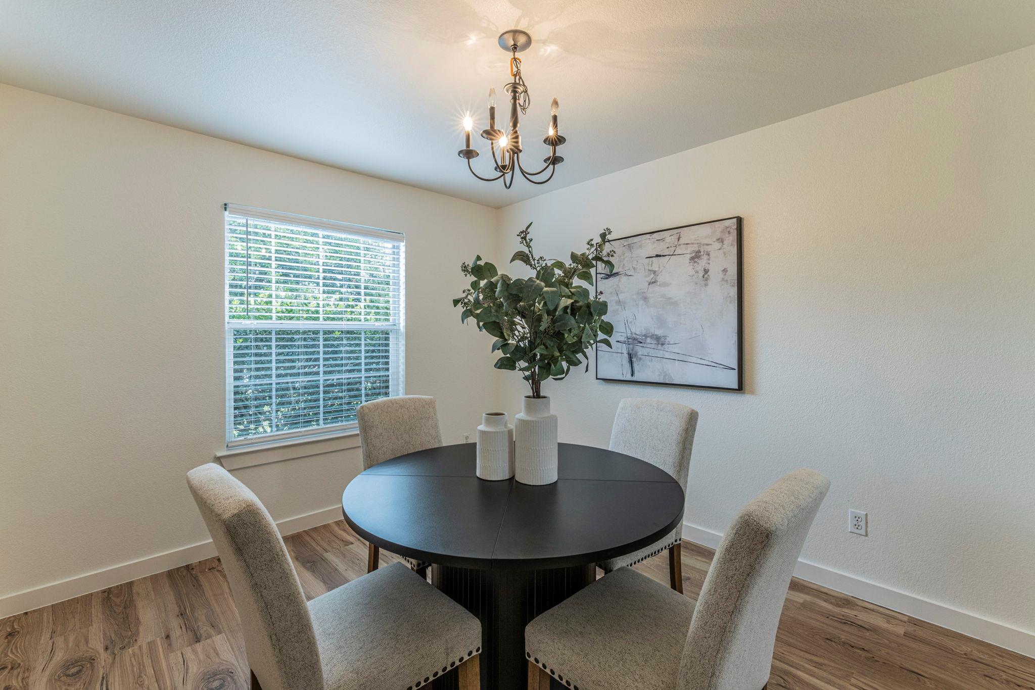 203 Wegstrom St, Hutto, TX 78634