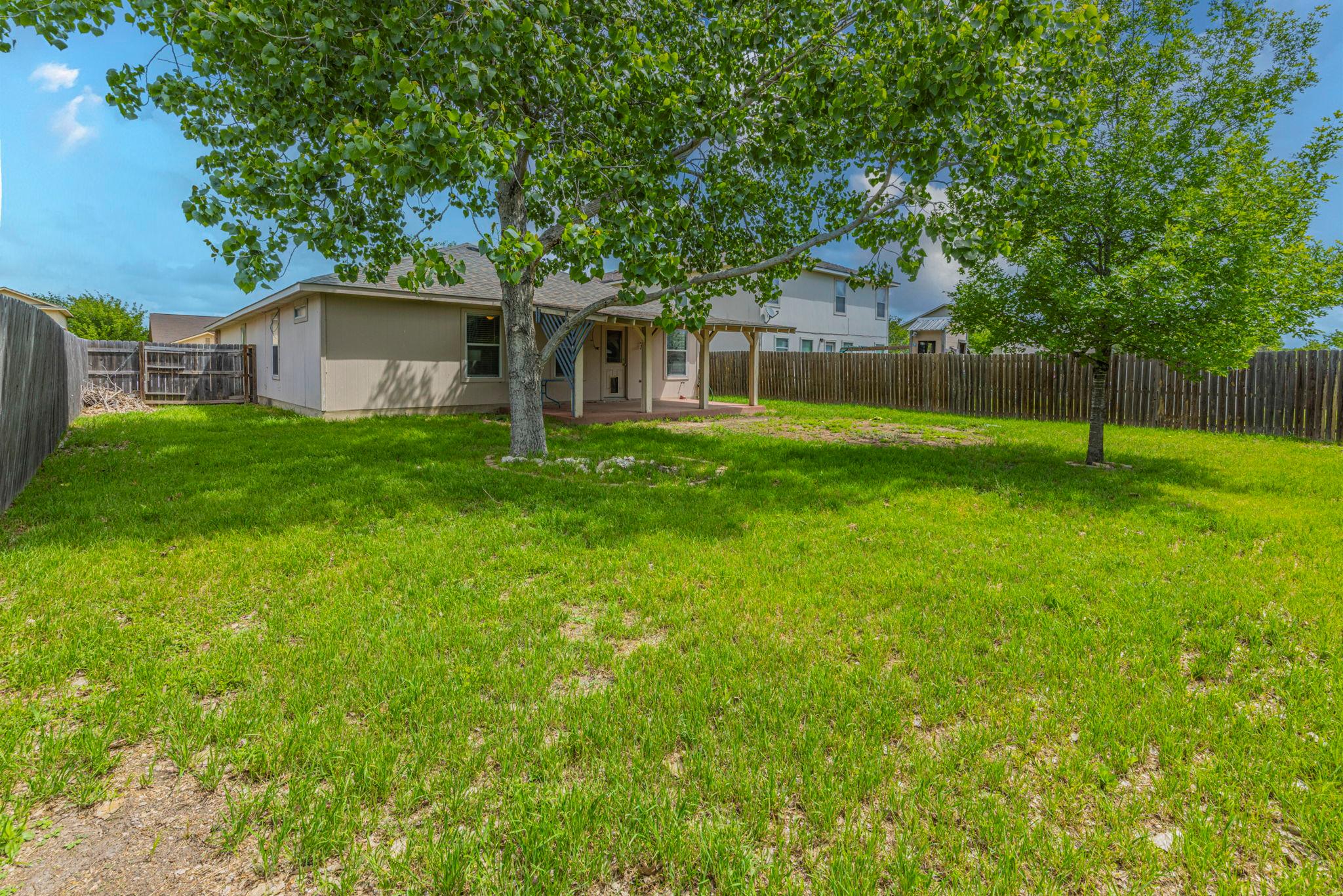 203 Wegstrom St, Hutto, TX 78634
