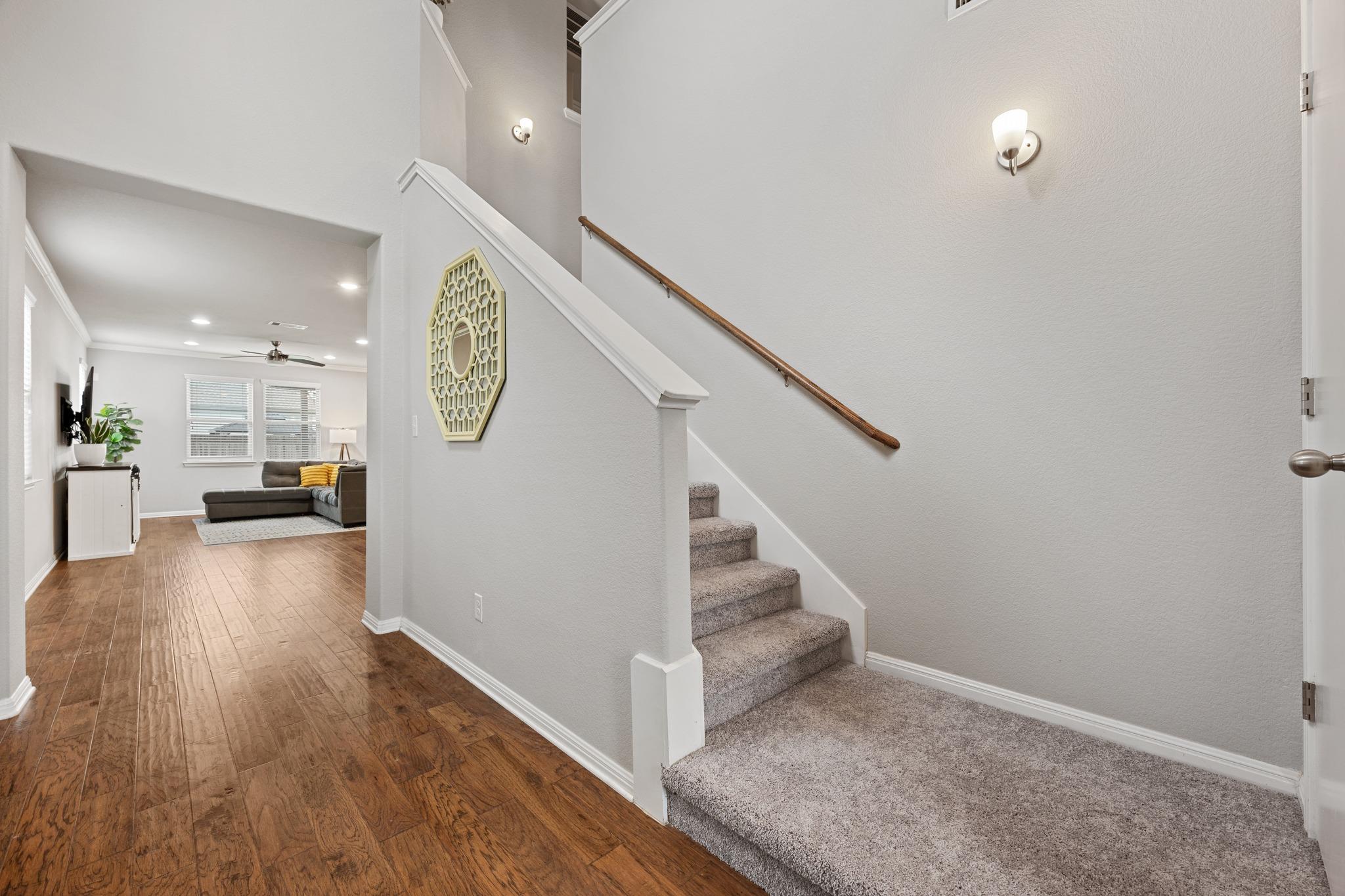 227 Callahan Ln, Leander, TX 78641