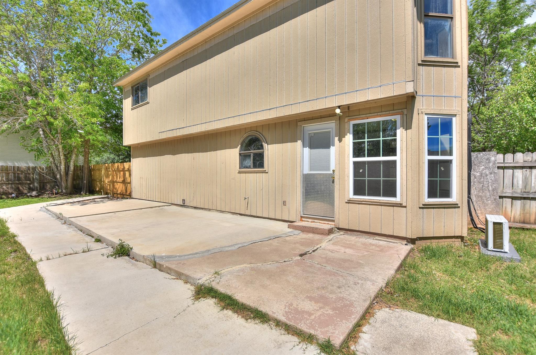 1202 Southwalk St, Georgetown, TX 78626