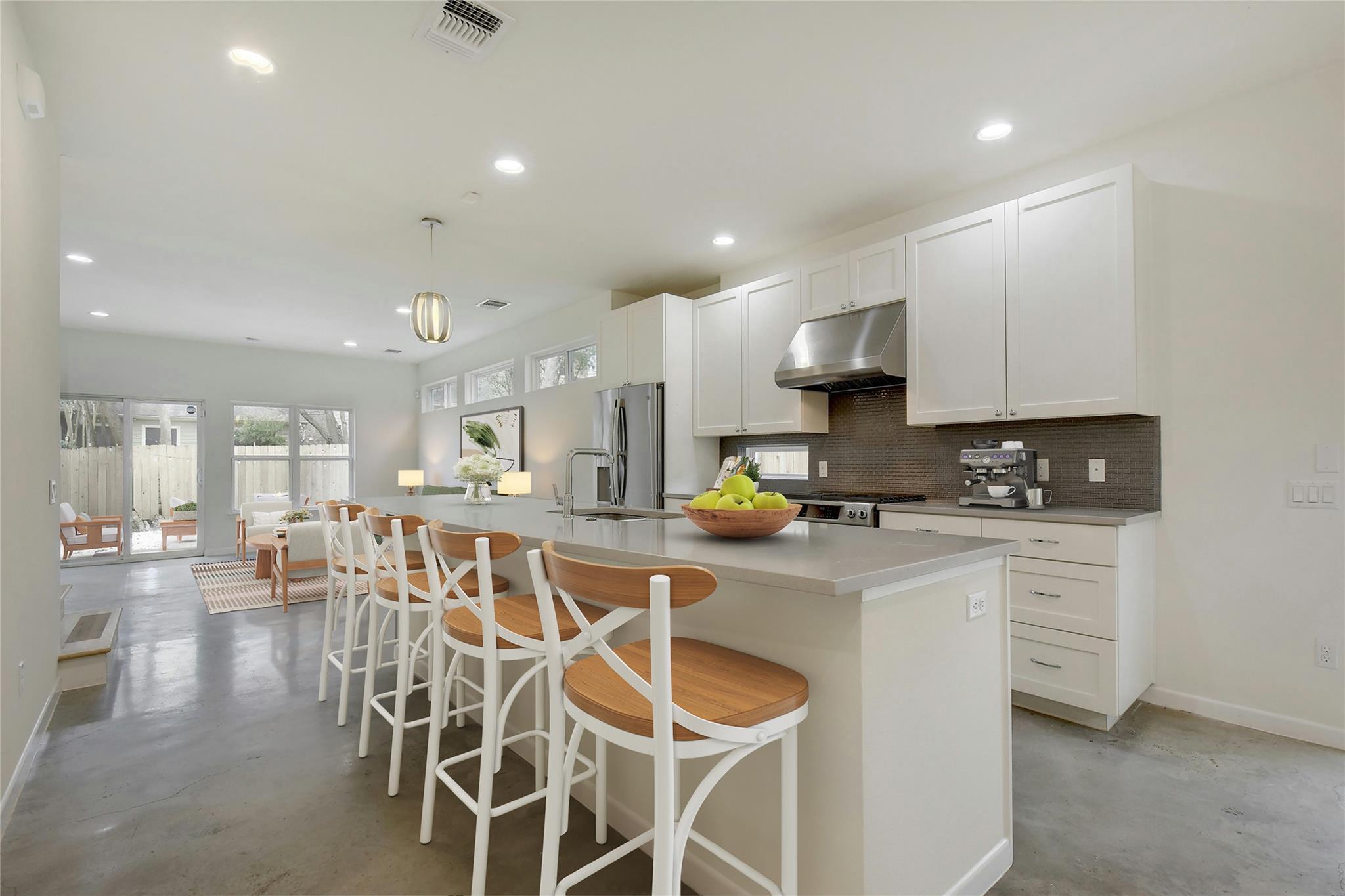 2503 S 6th St # B, Austin, TX 78704