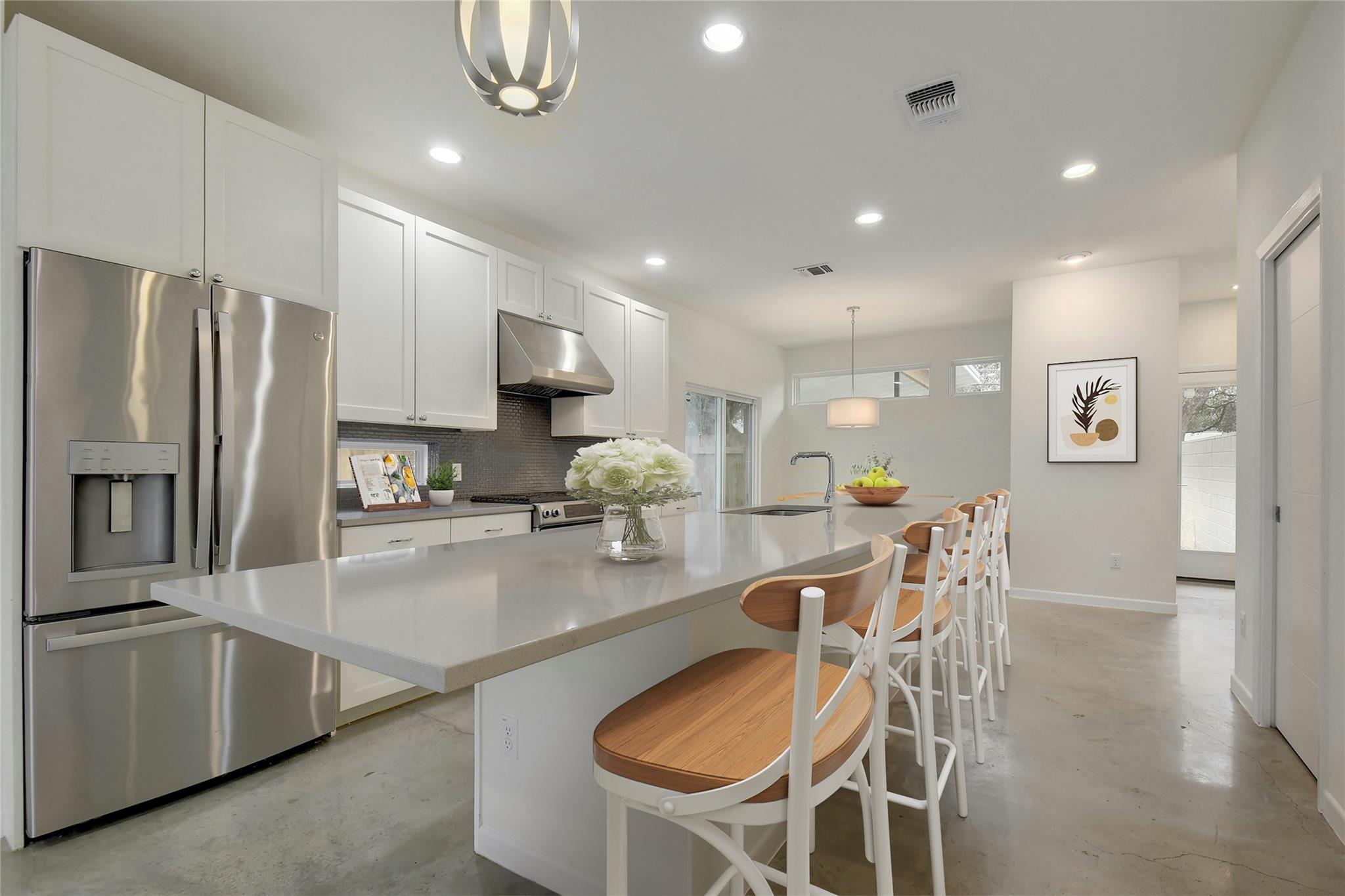 2503 S 6th St # B, Austin, TX 78704