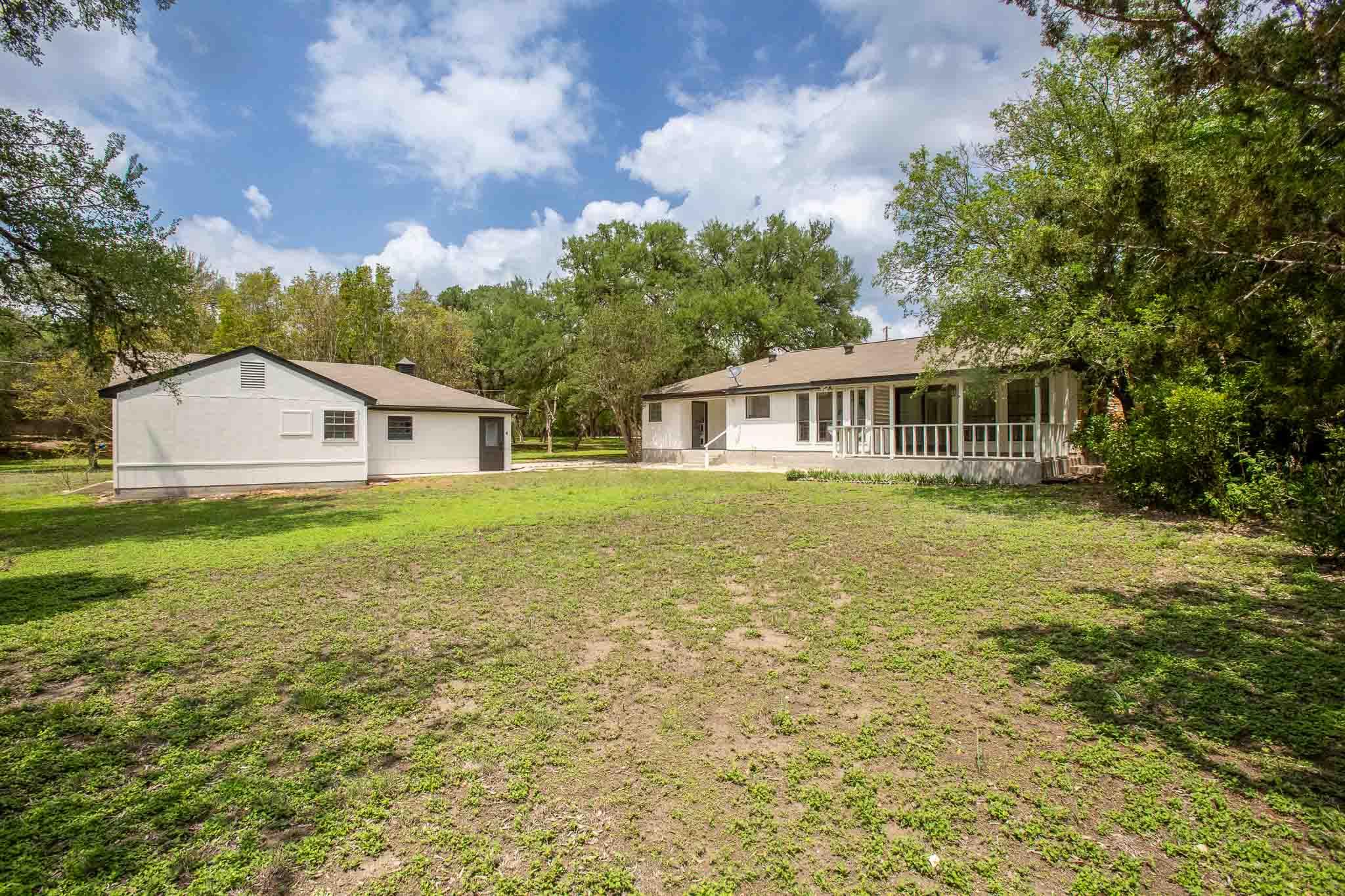 409 Village West Dr, San Marcos, TX 78666