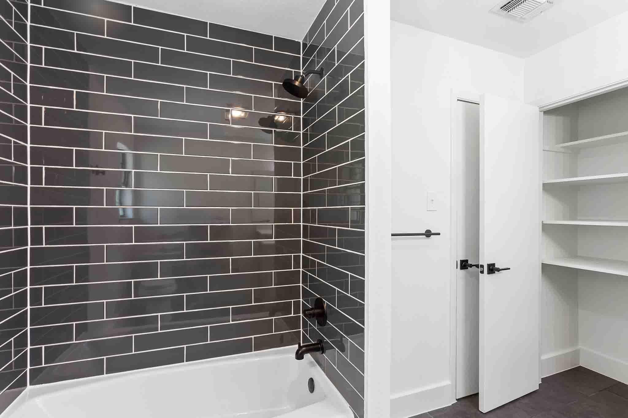 409 Village West Dr, San Marcos, TX 78666