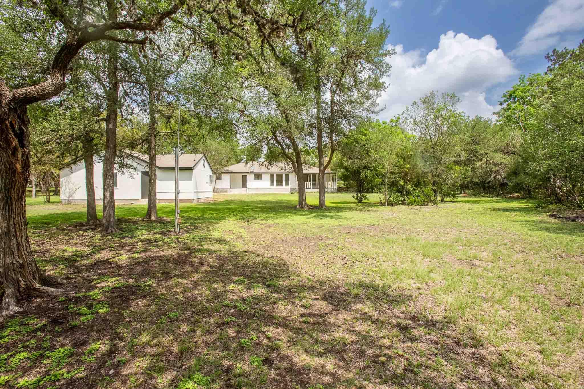 409 Village West Dr, San Marcos, TX 78666