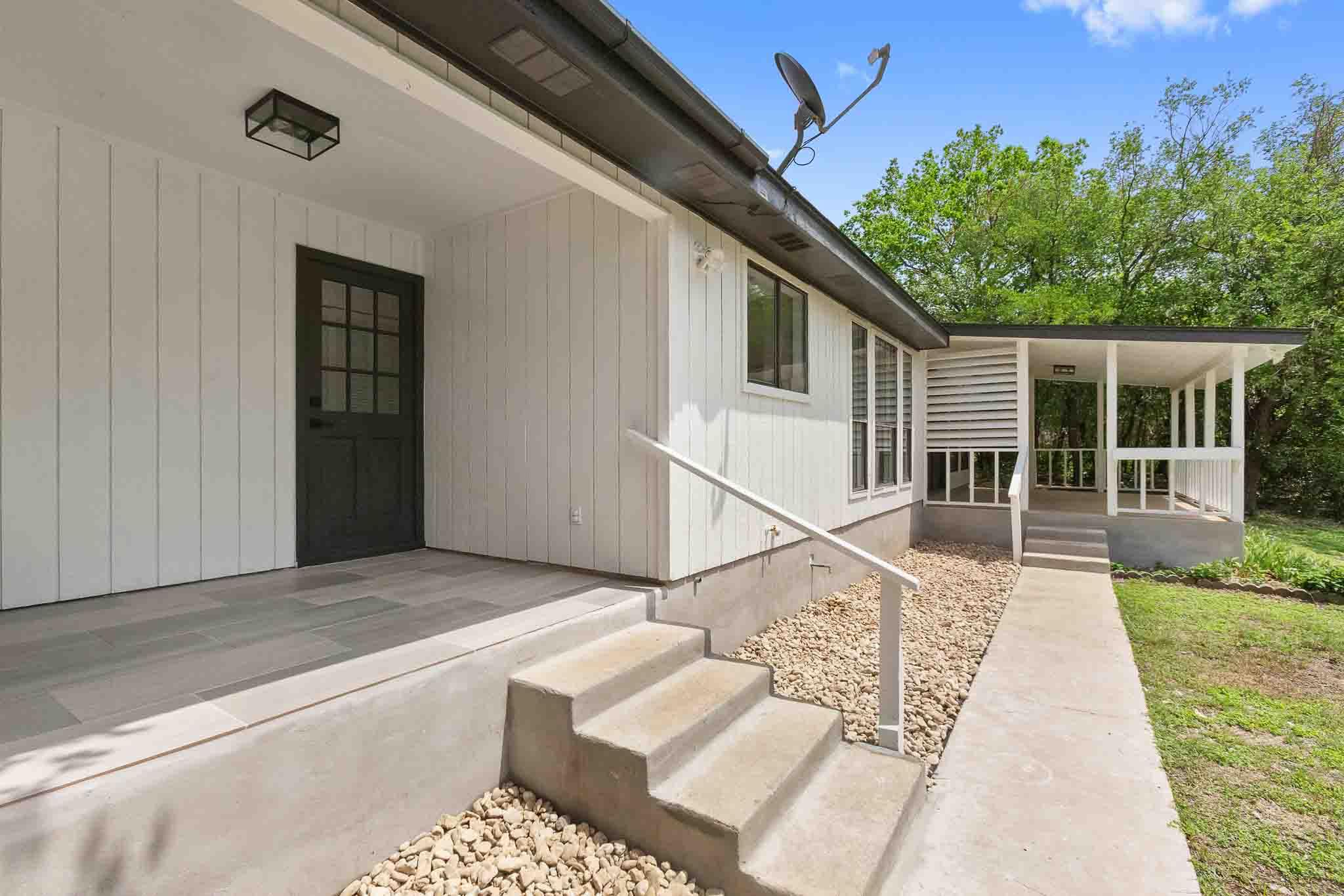 409 Village West Dr, San Marcos, TX 78666