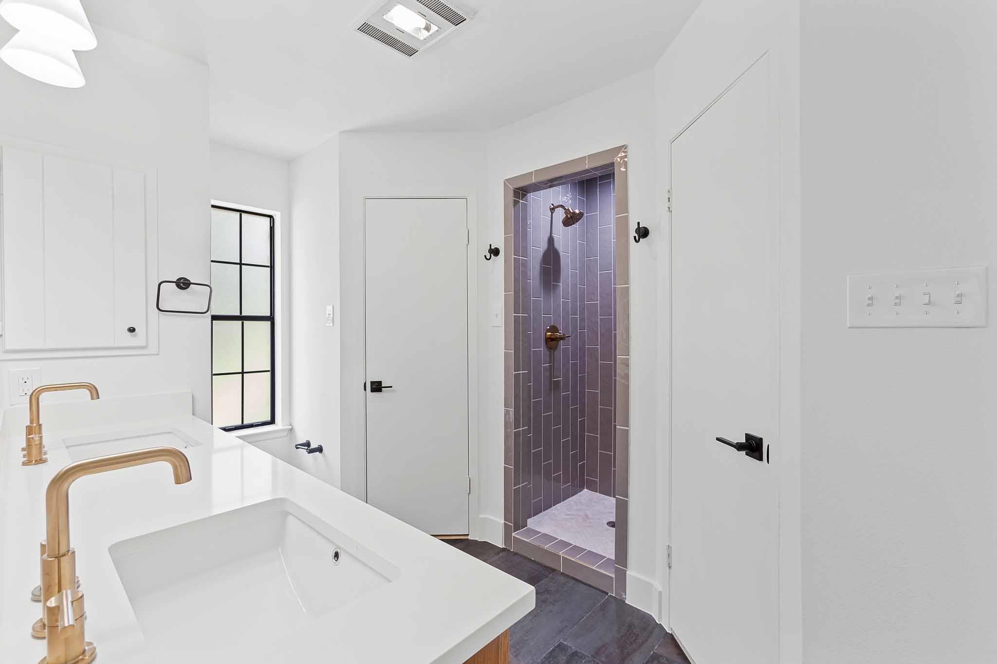 409 Village West Dr, San Marcos, TX 78666