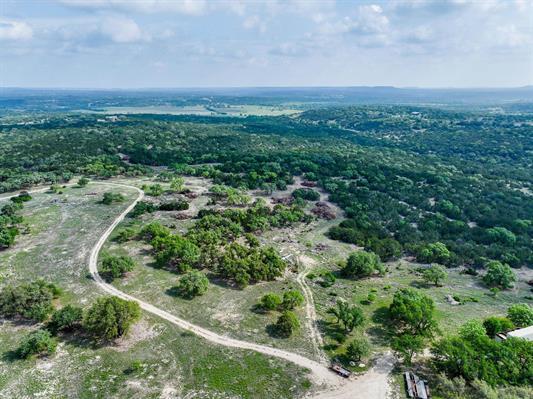 5 Barlow Dr, Briggs, TX 78608