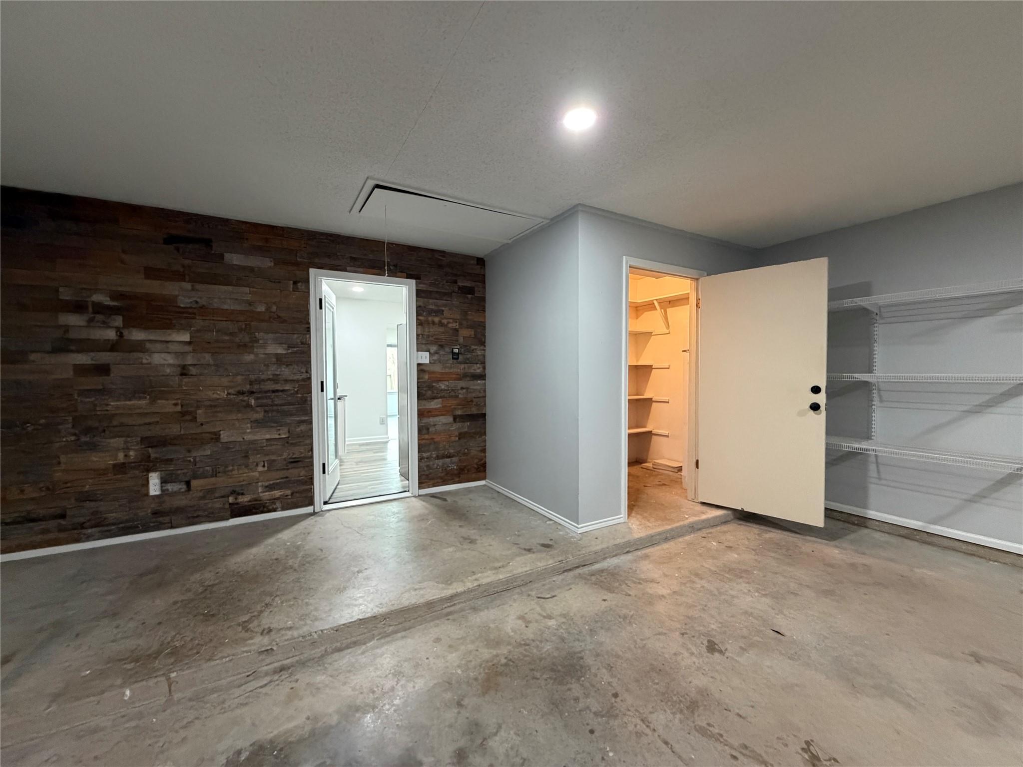 21837 Ticonderoga Ave, Lago Vista, TX 78645