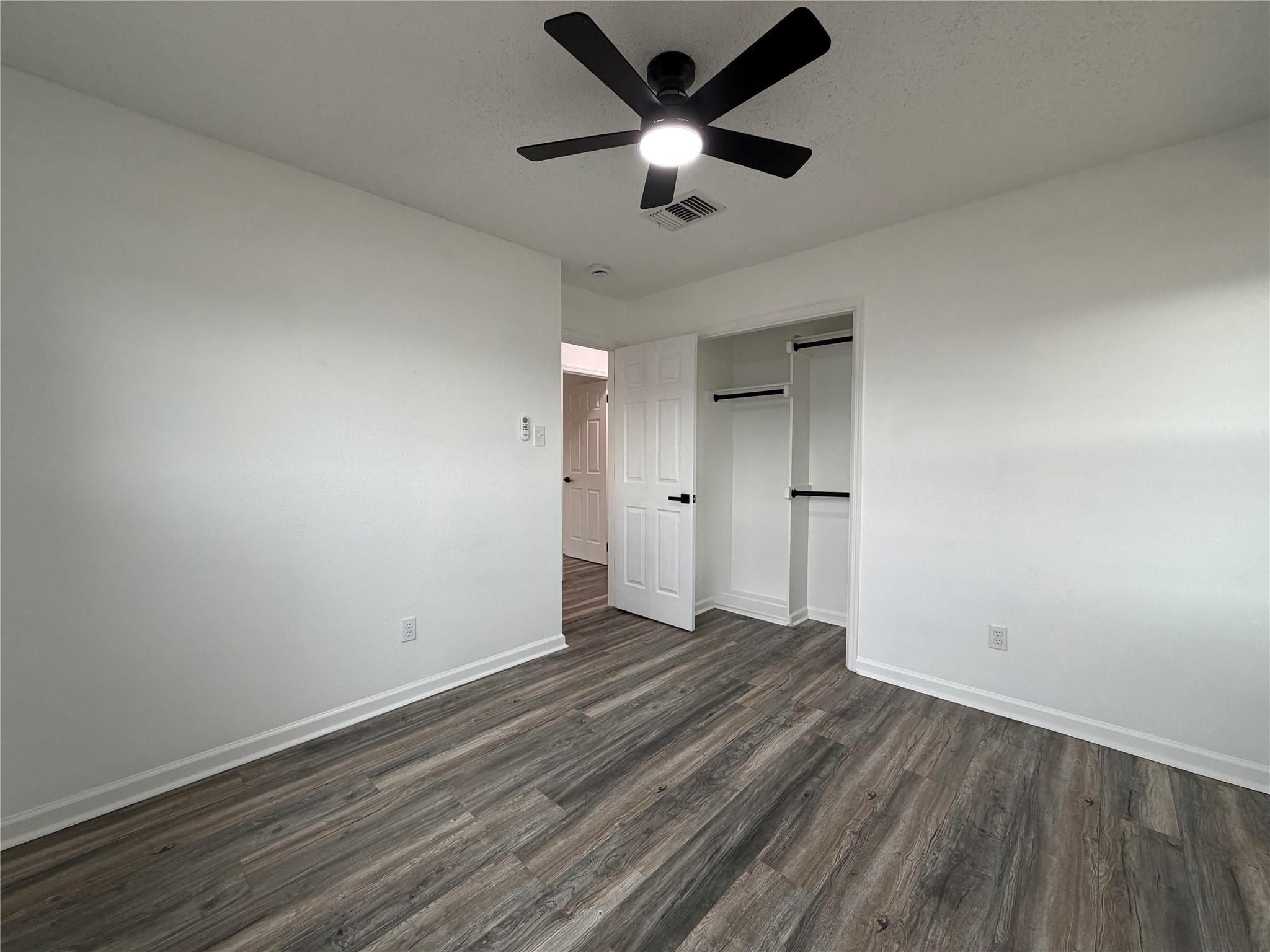 21837 Ticonderoga Ave, Lago Vista, TX 78645