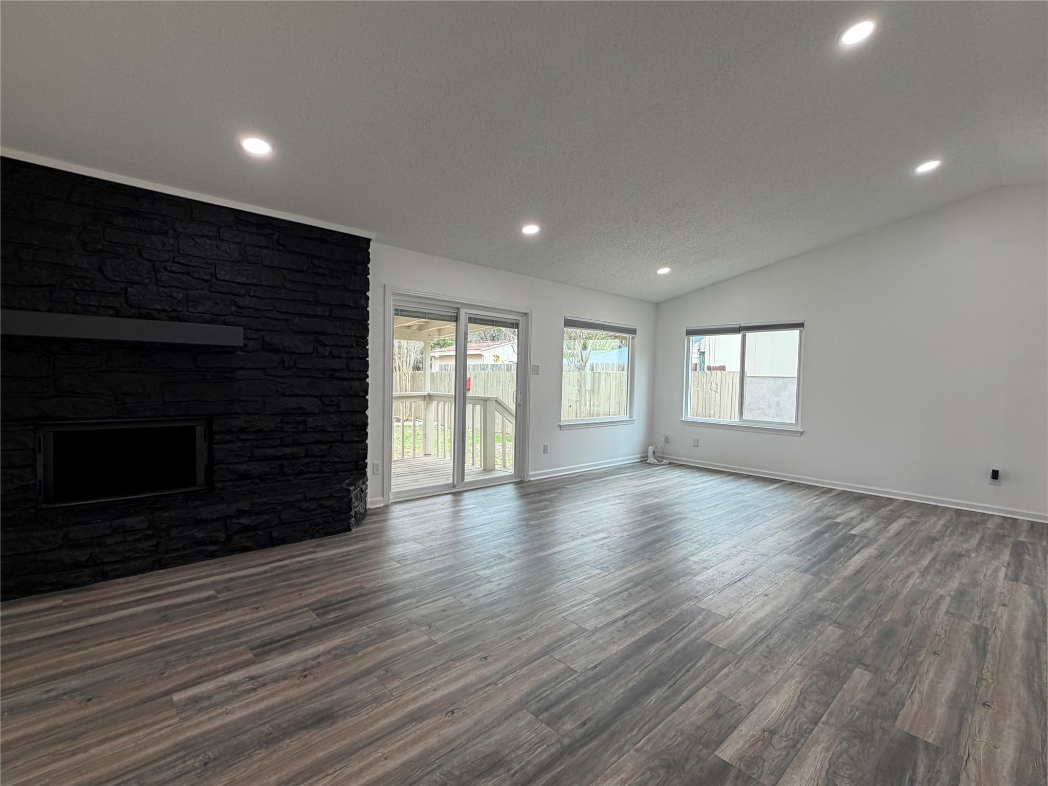 21837 Ticonderoga Ave, Lago Vista, TX 78645