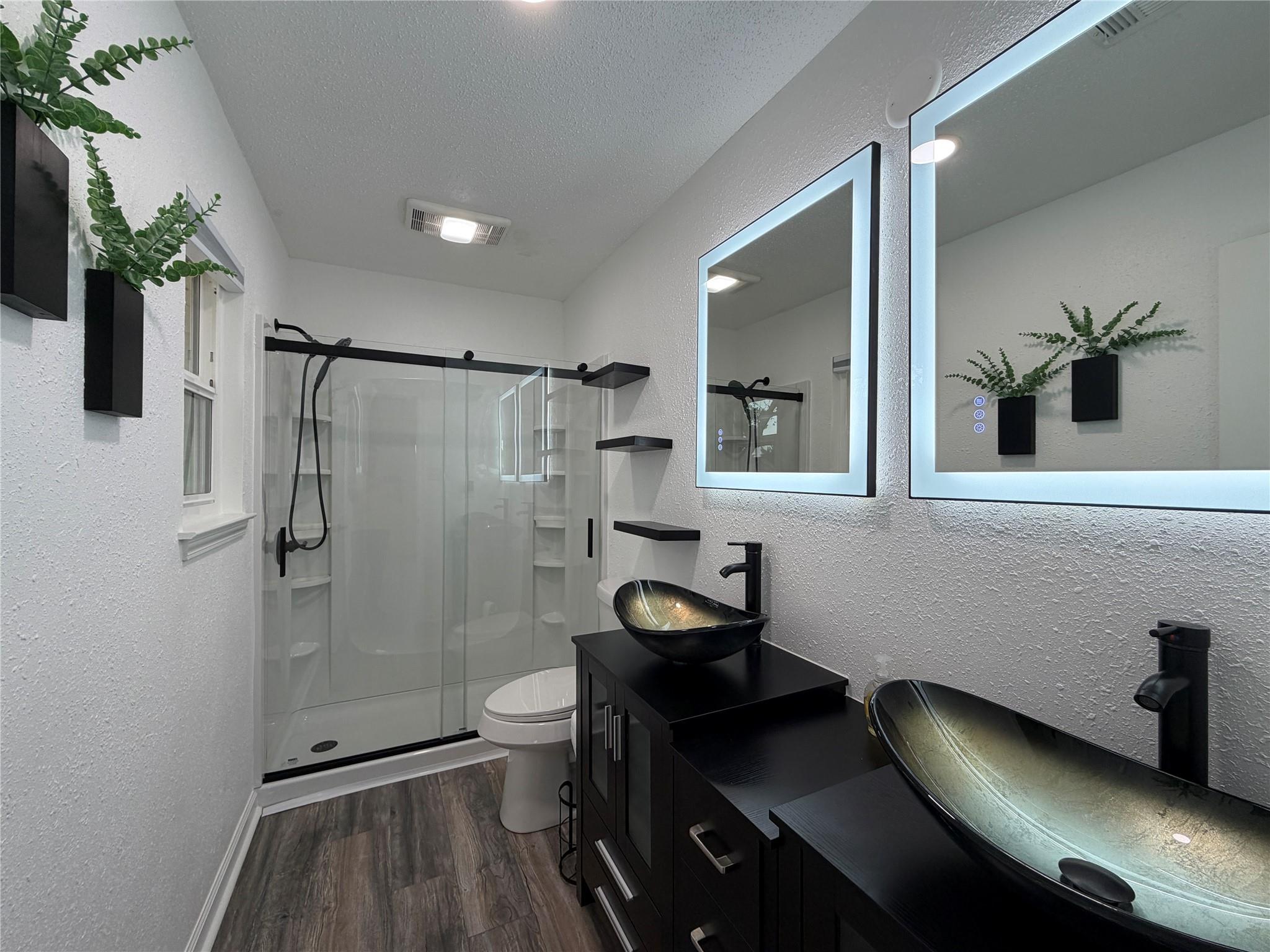 21837 Ticonderoga Ave, Lago Vista, TX 78645