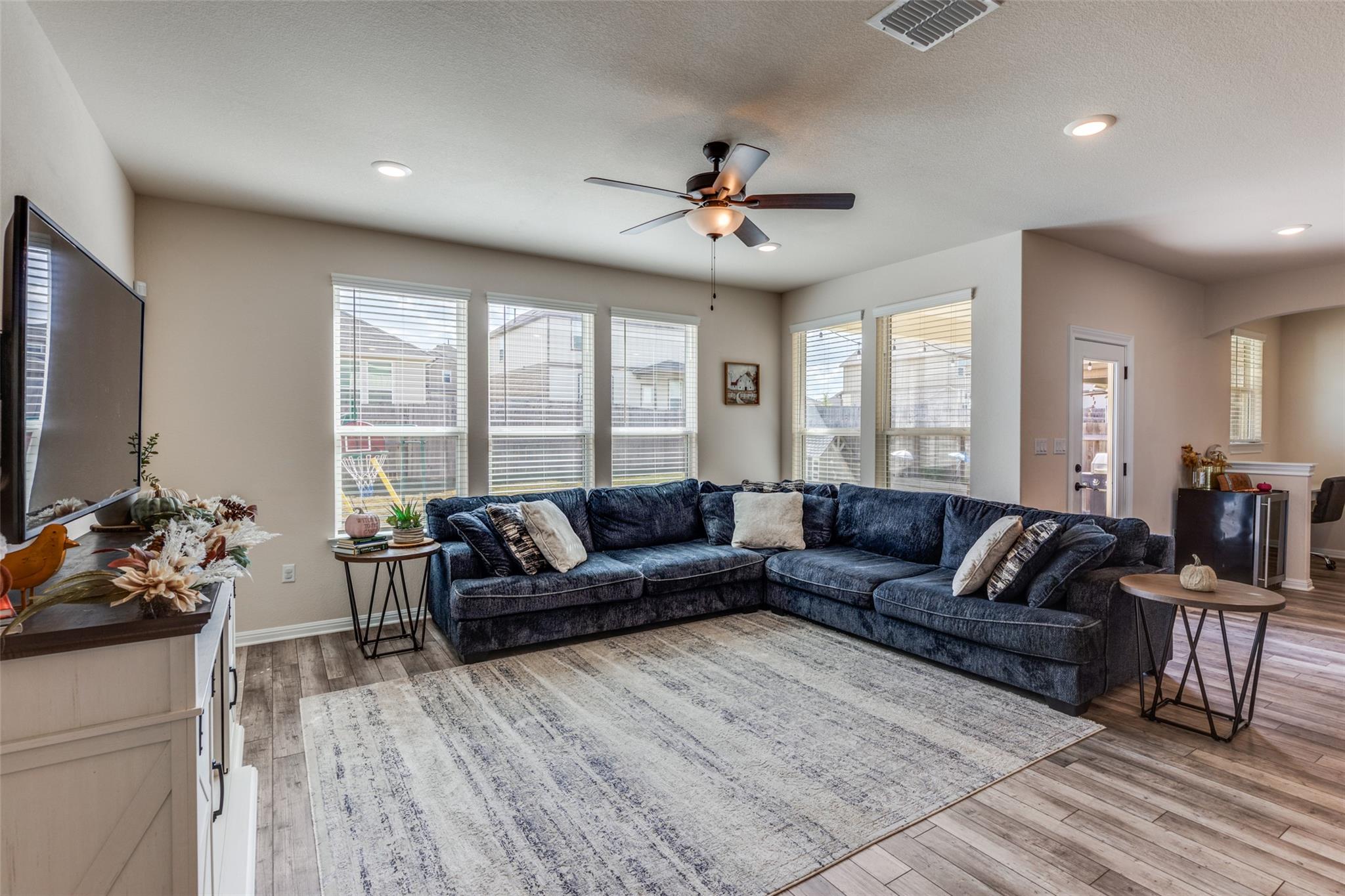 213 Sugar Cane Rd, Buda, TX 78610