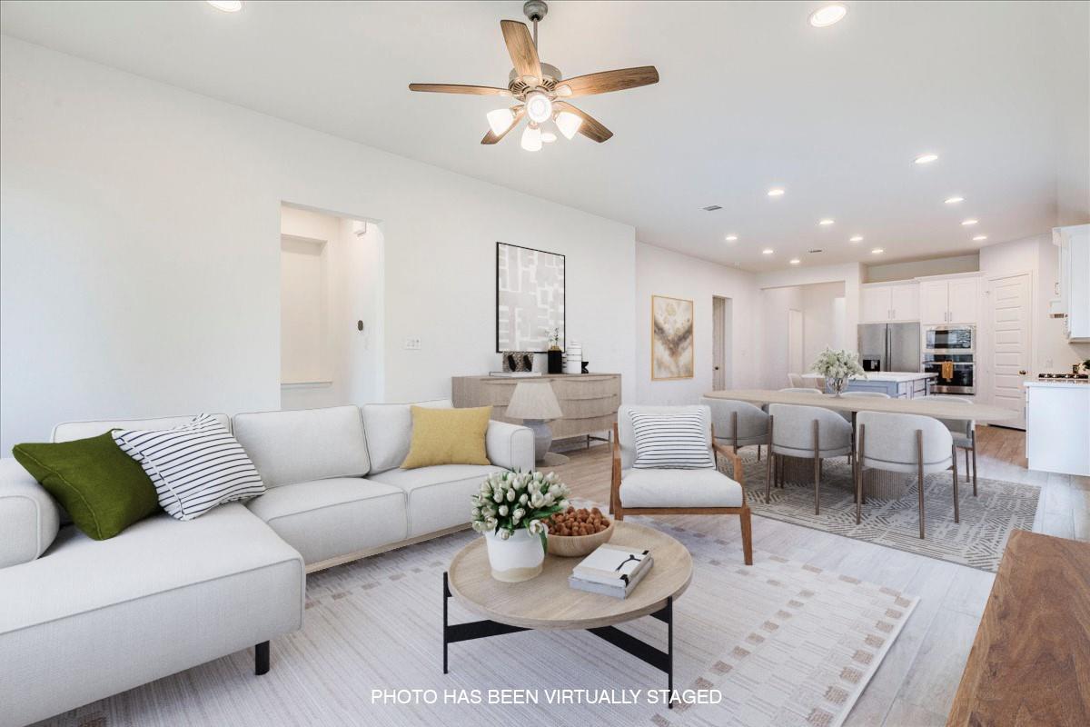 423 Kimble Creek Loop # 71, Kyle, TX 78640