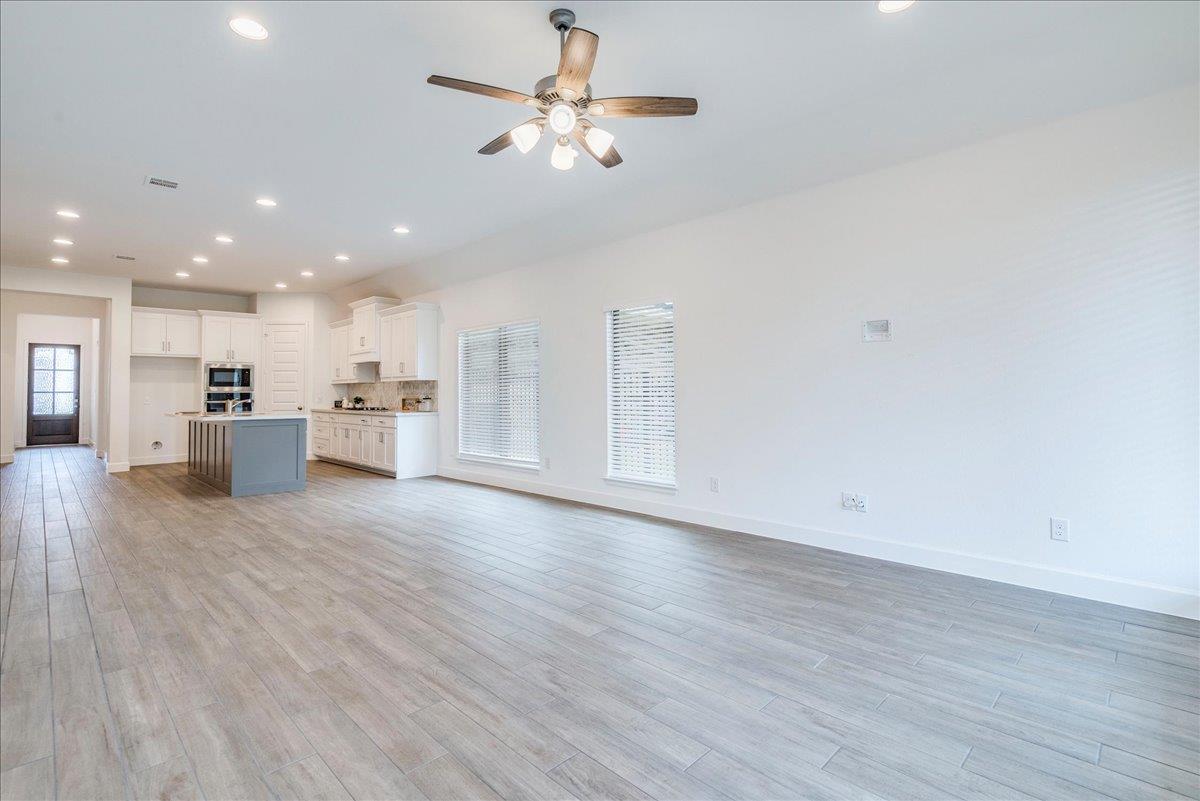 423 Kimble Creek Loop # 71, Kyle, TX 78640