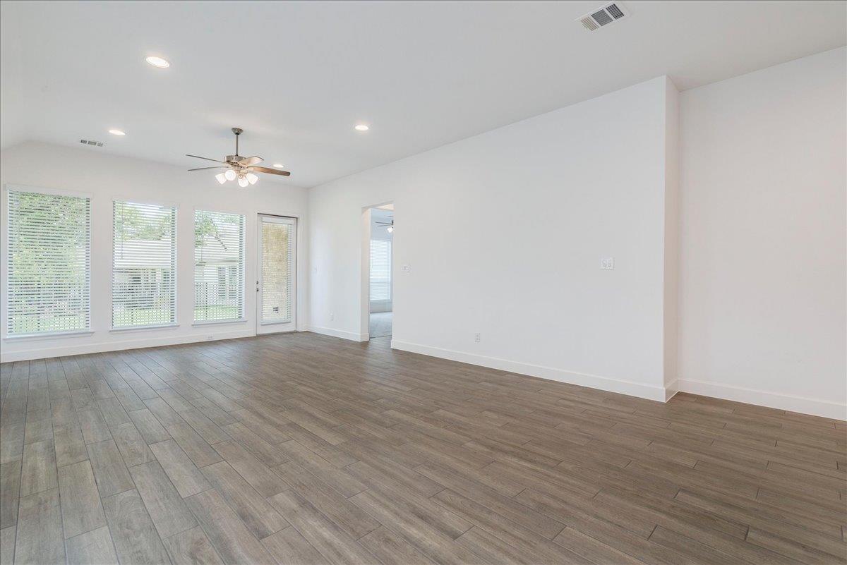 423 Kimble Creek Loop # 71, Kyle, TX 78640