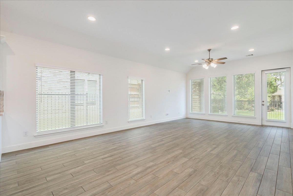 423 Kimble Creek Loop # 71, Kyle, TX 78640