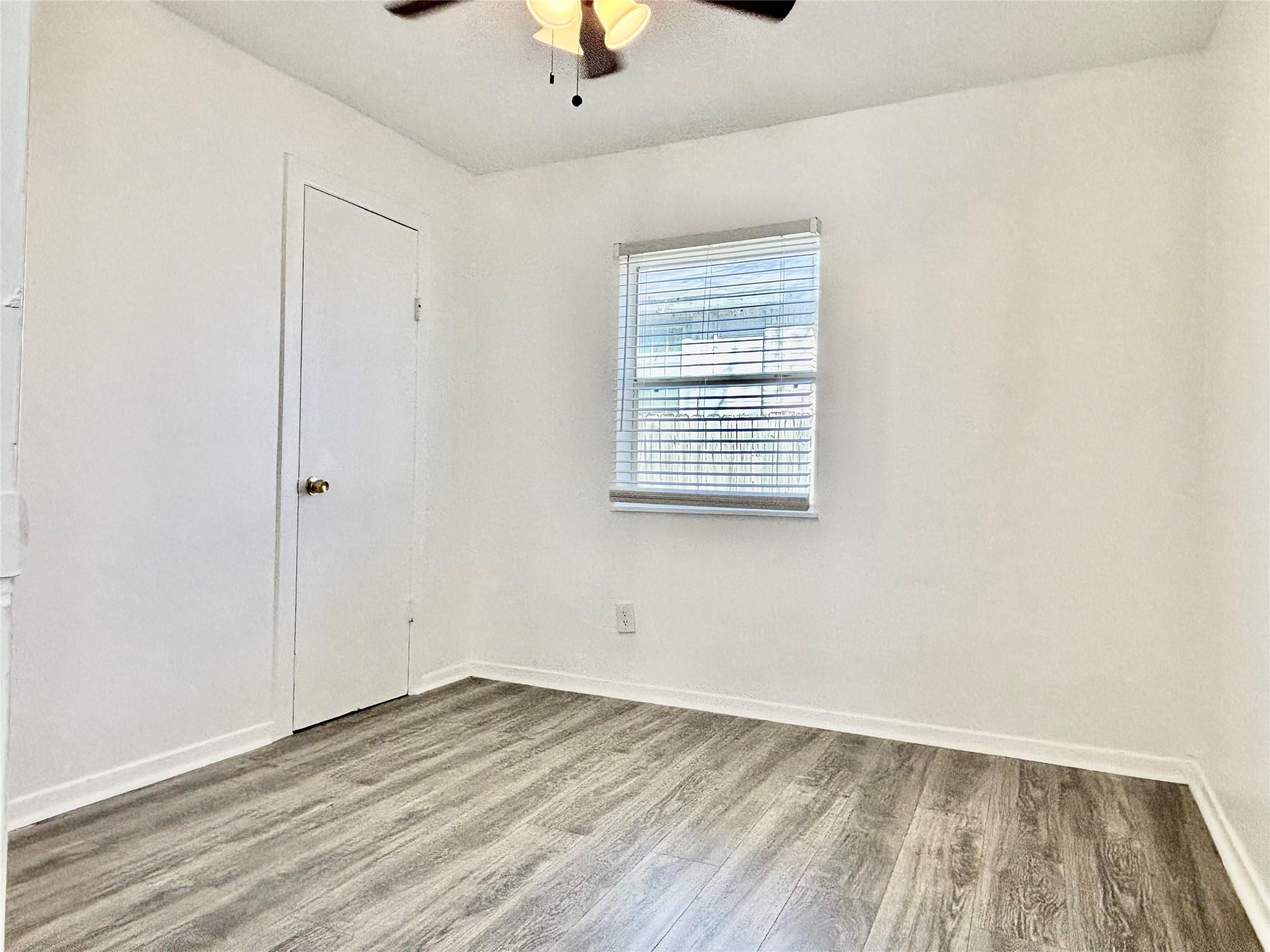 2906 E 12th St, Austin, TX 78702