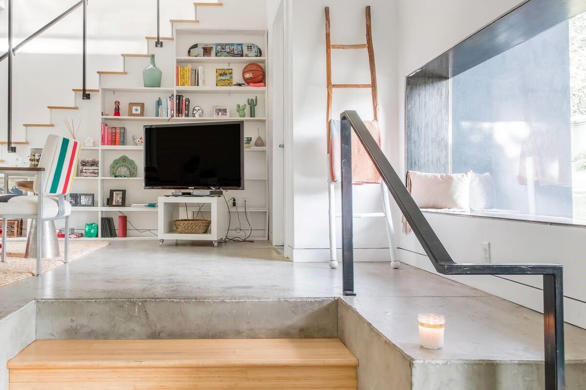 1017 Milam Pl, Austin, TX 78704