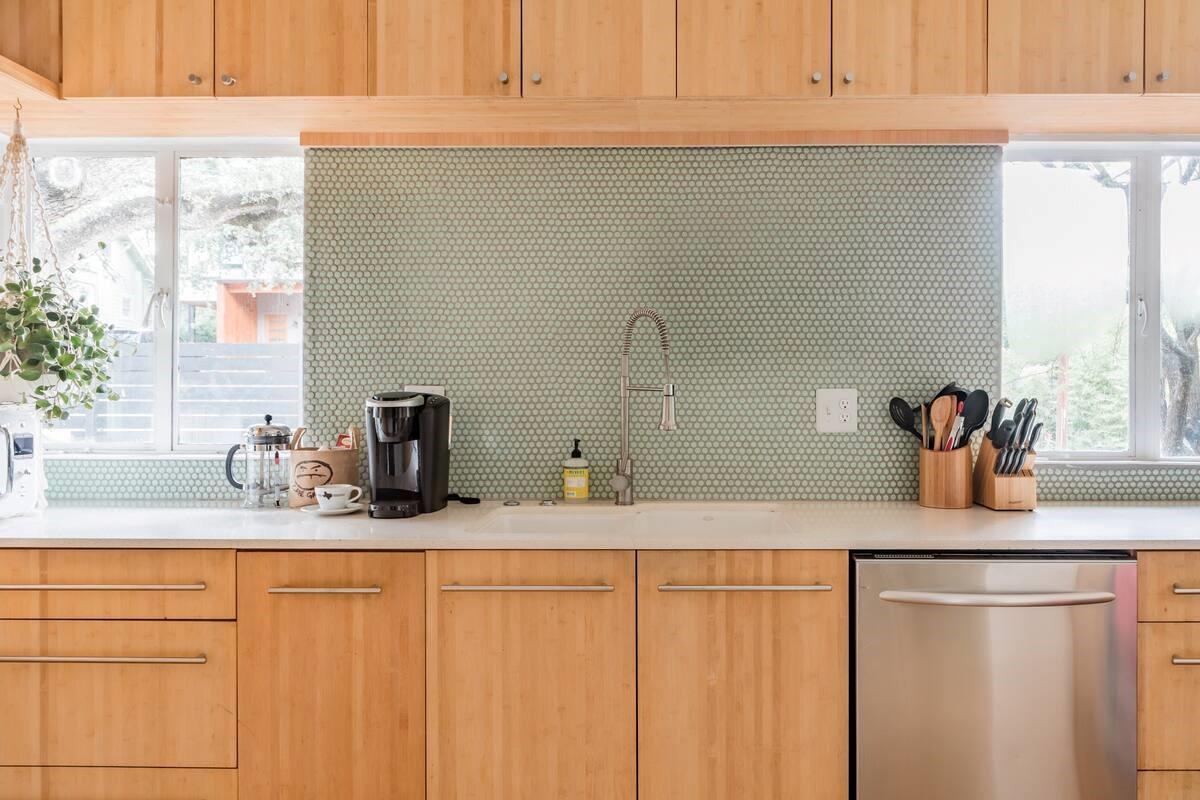 1017 Milam Pl, Austin, TX 78704