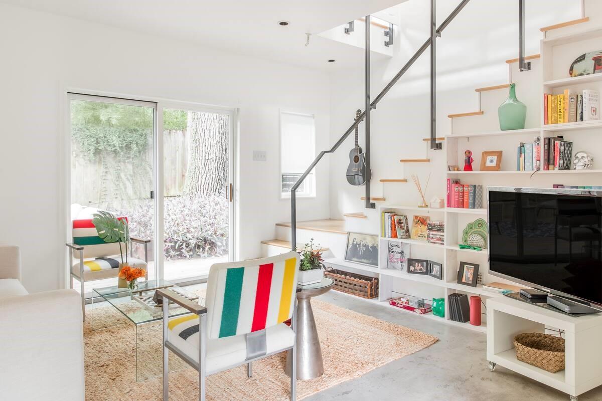 1017 Milam Pl, Austin, TX 78704