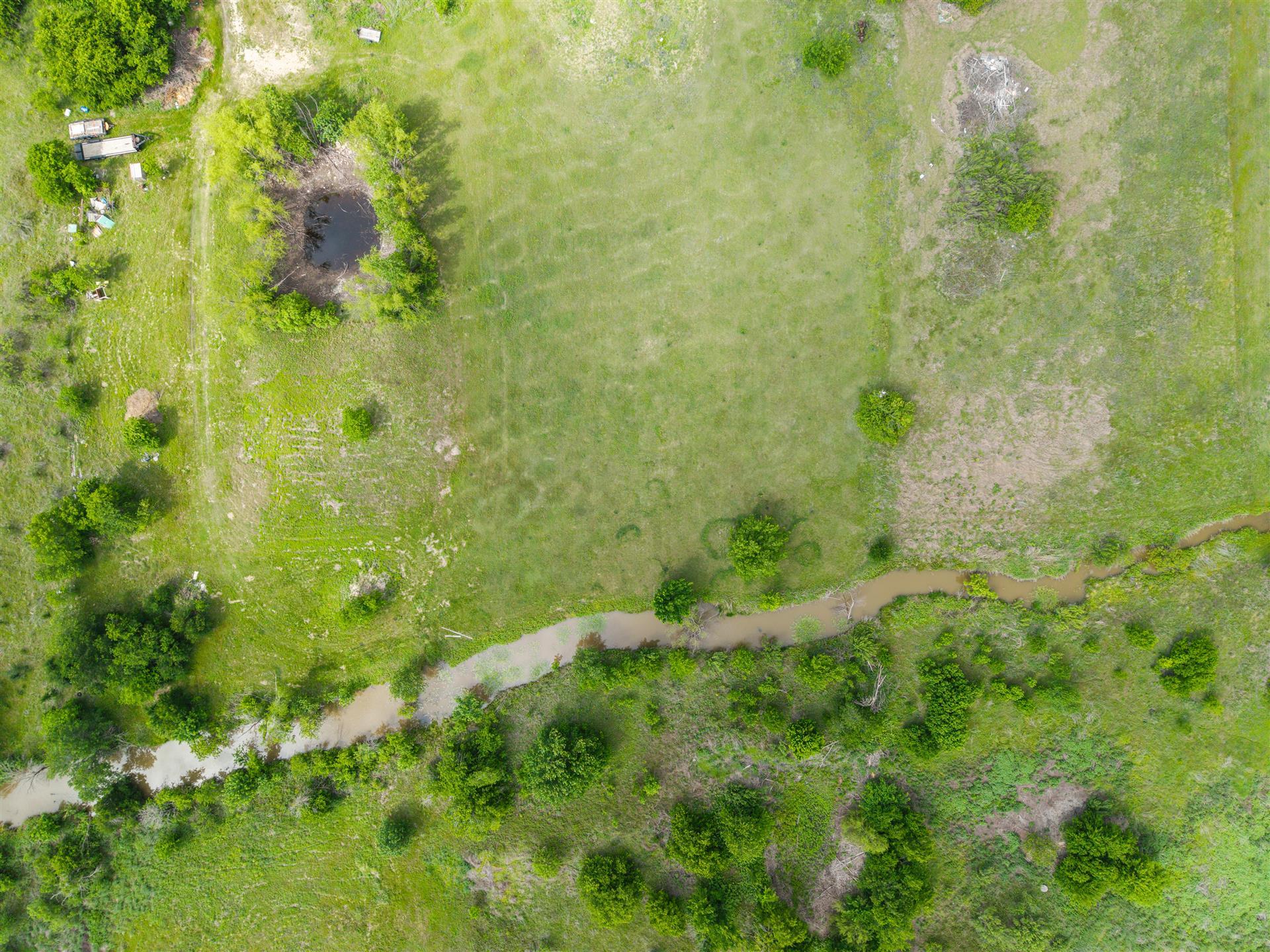 3101 S Hwy 95, Taylor, TX 76574