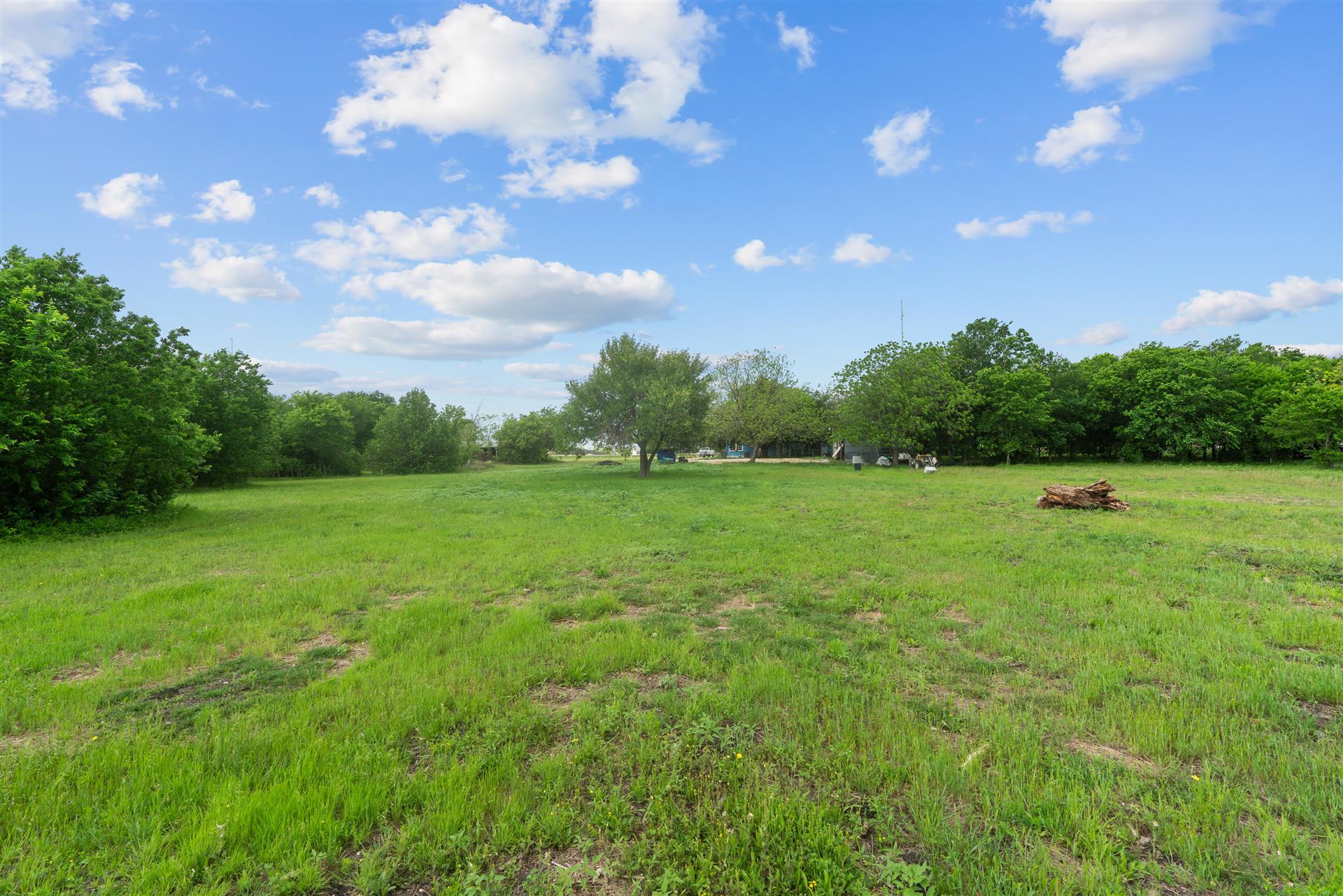 3101 S Hwy 95, Taylor, TX 76574