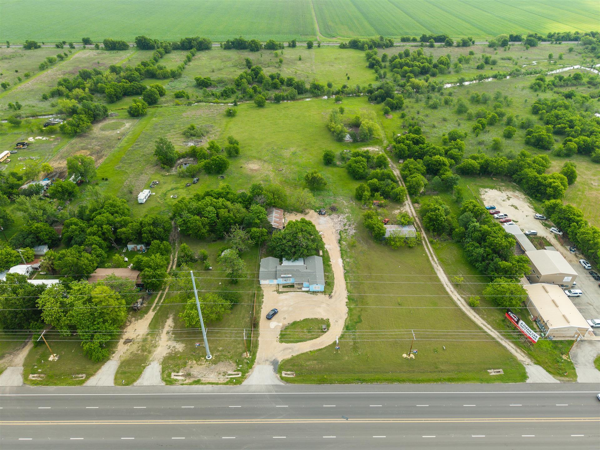 3101 S Hwy 95, Taylor, TX 76574