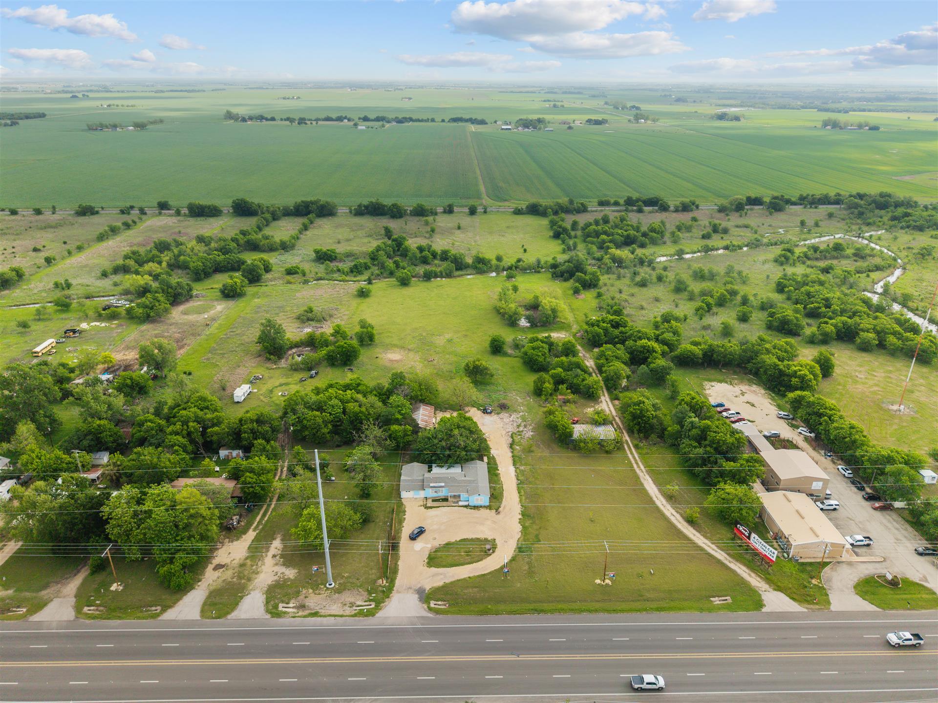 3101 S Hwy 95, Taylor, TX 76574