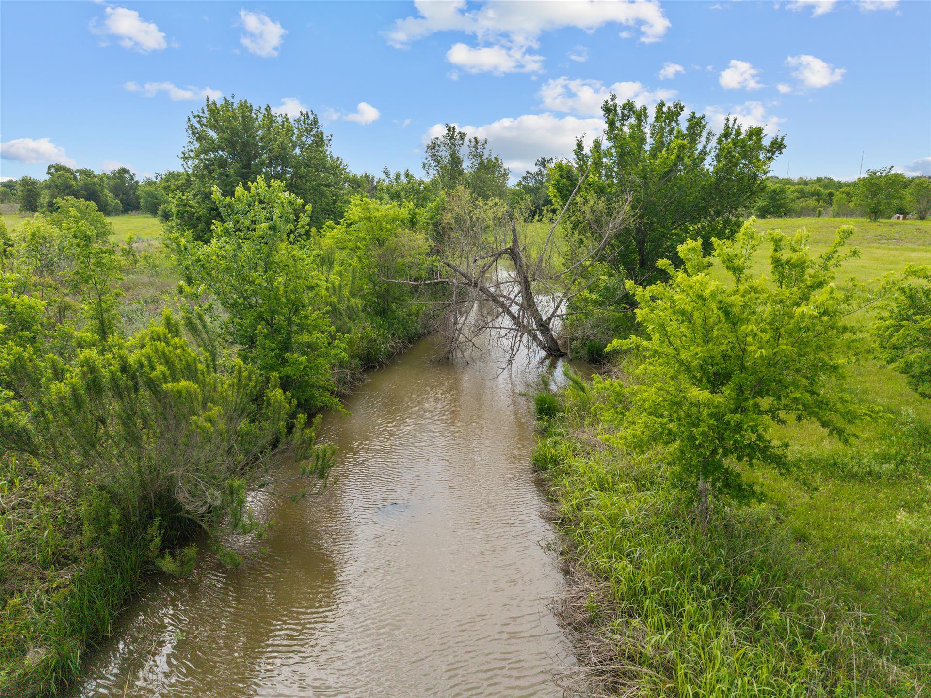 3101 S Hwy 95, Taylor, TX 76574