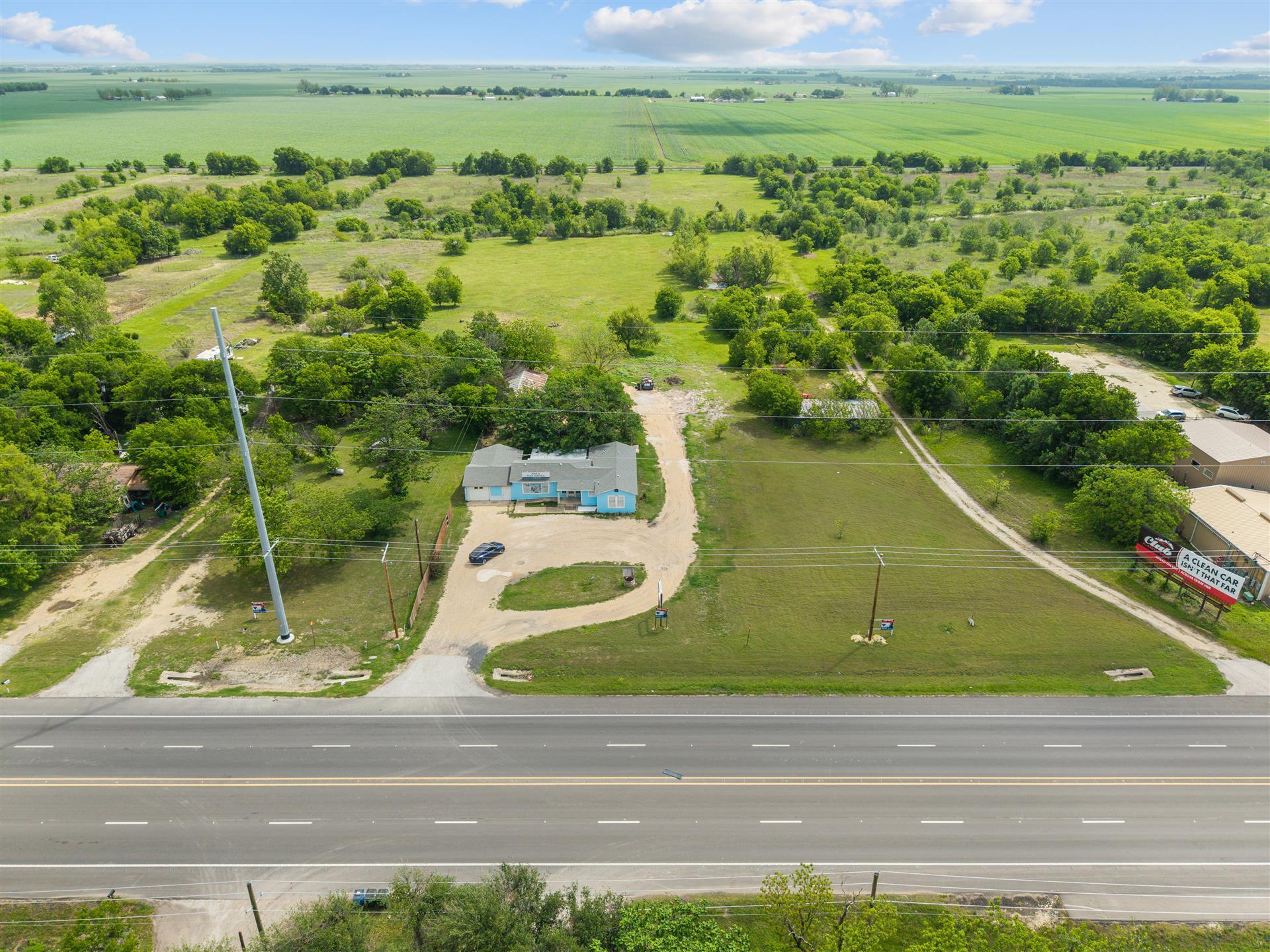 3101 S Hwy 95, Taylor, TX 76574