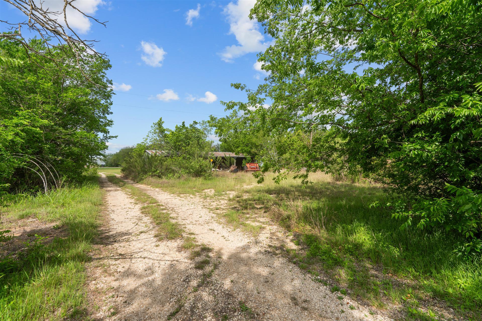 3101 S Hwy 95, Taylor, TX 76574