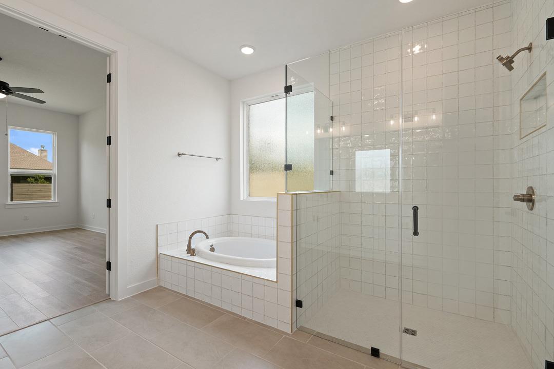 1110 Blue Moon Drive, Georgetown, TX 78628