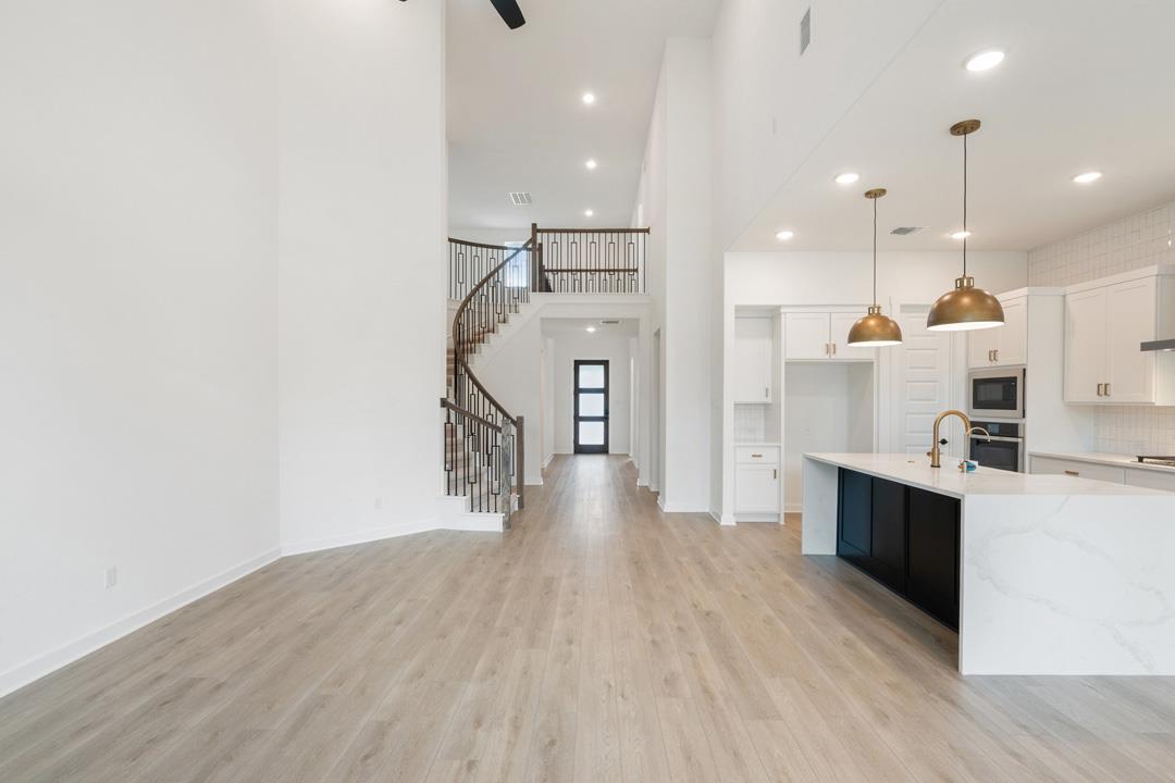 1110 Blue Moon Drive, Georgetown, TX 78628