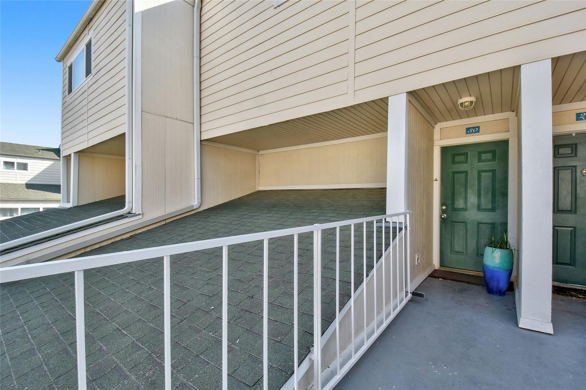 1818 S Lakeshore Blvd # 30, Austin, TX 78741