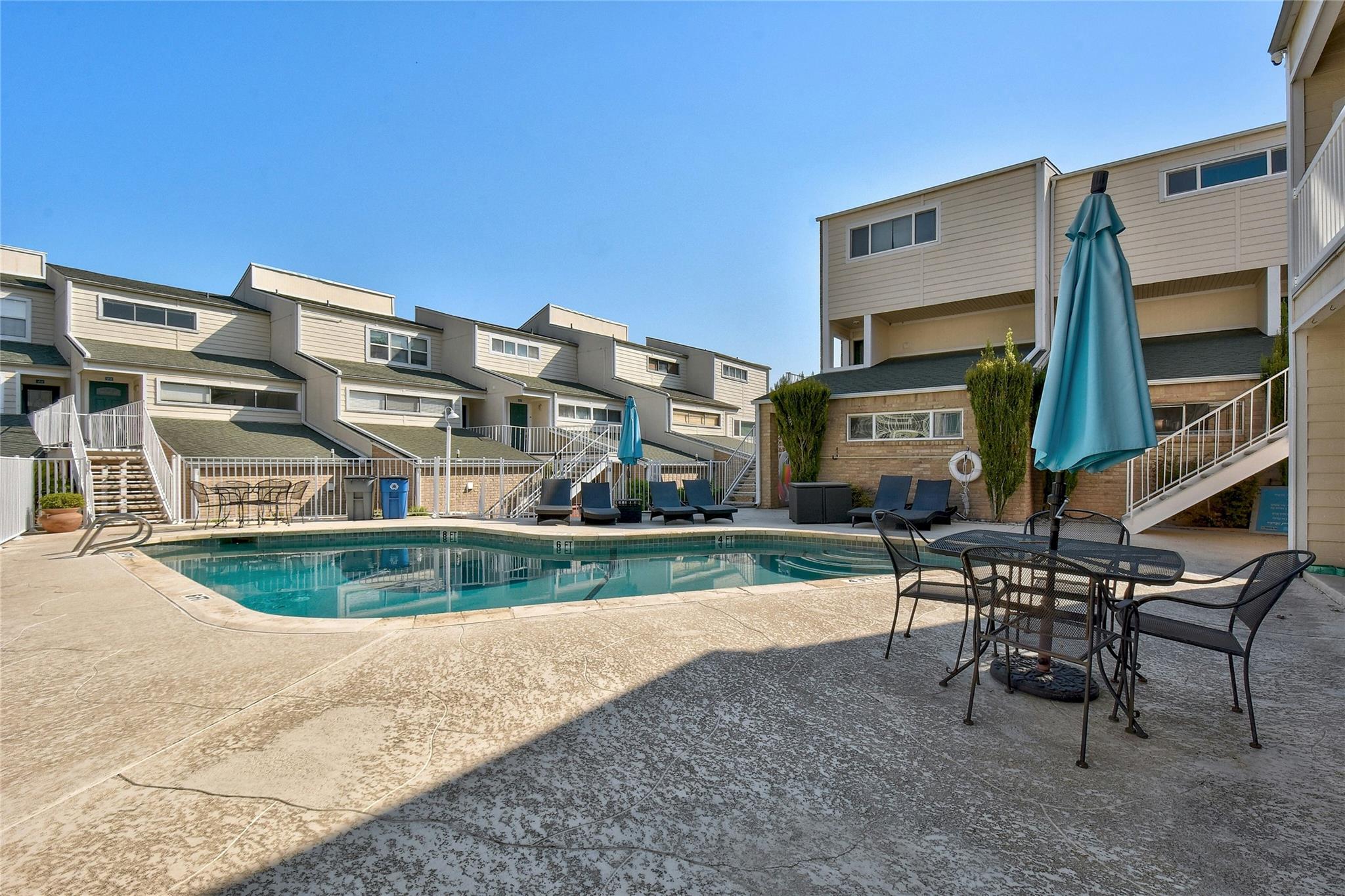 1818 S Lakeshore Blvd # 30, Austin, TX 78741