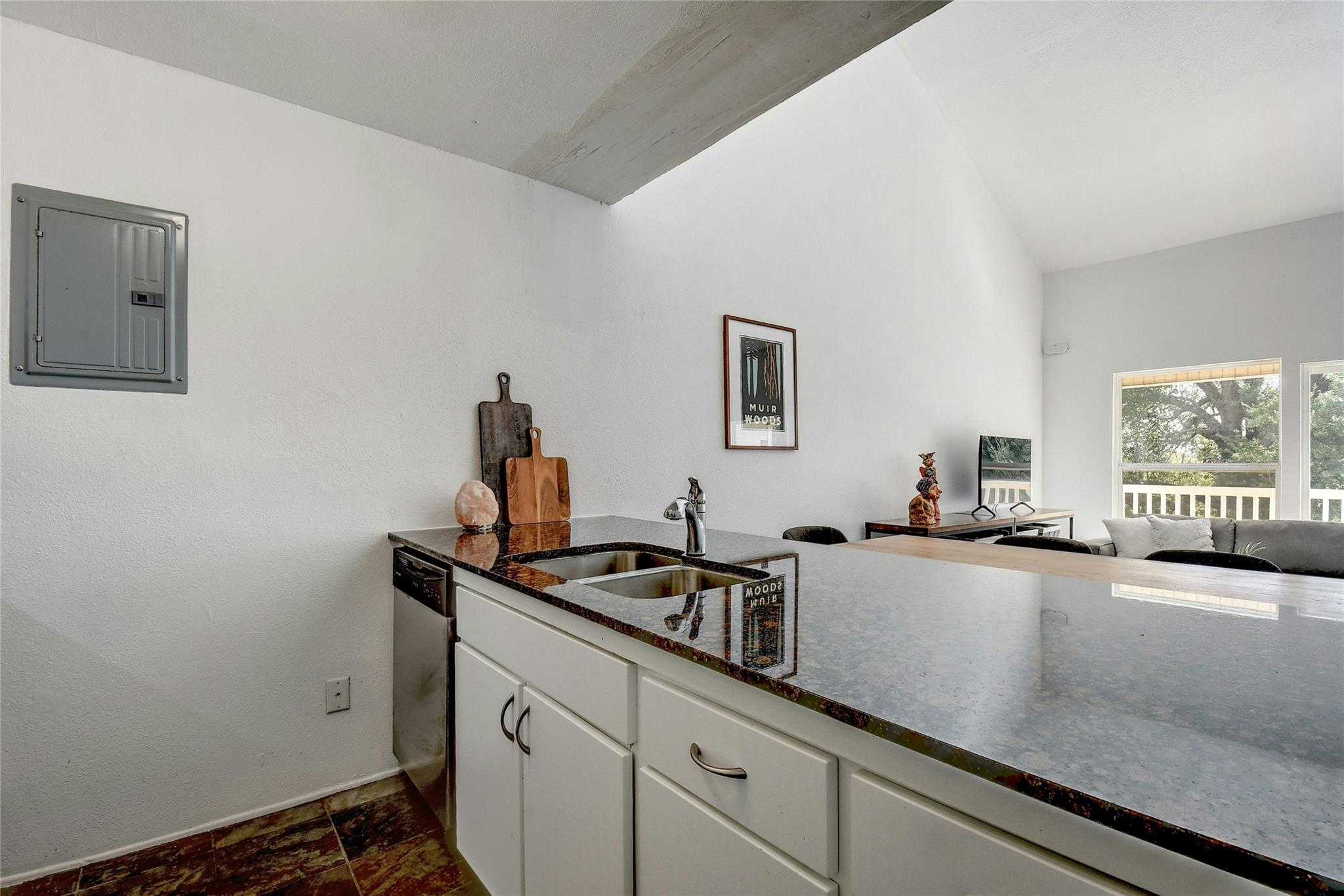 1818 S Lakeshore Blvd # 30, Austin, TX 78741