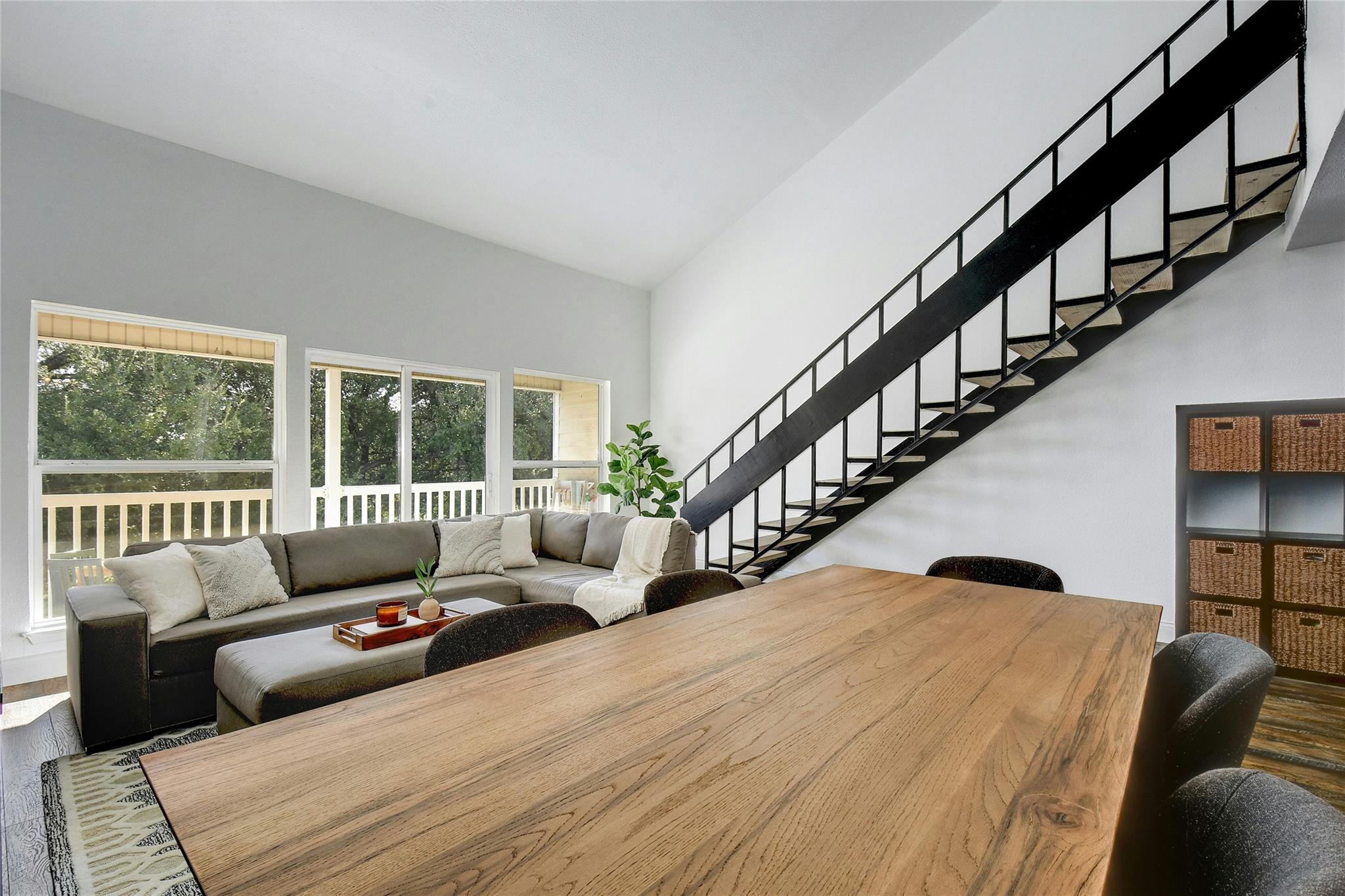 1818 S Lakeshore Blvd # 30, Austin, TX 78741