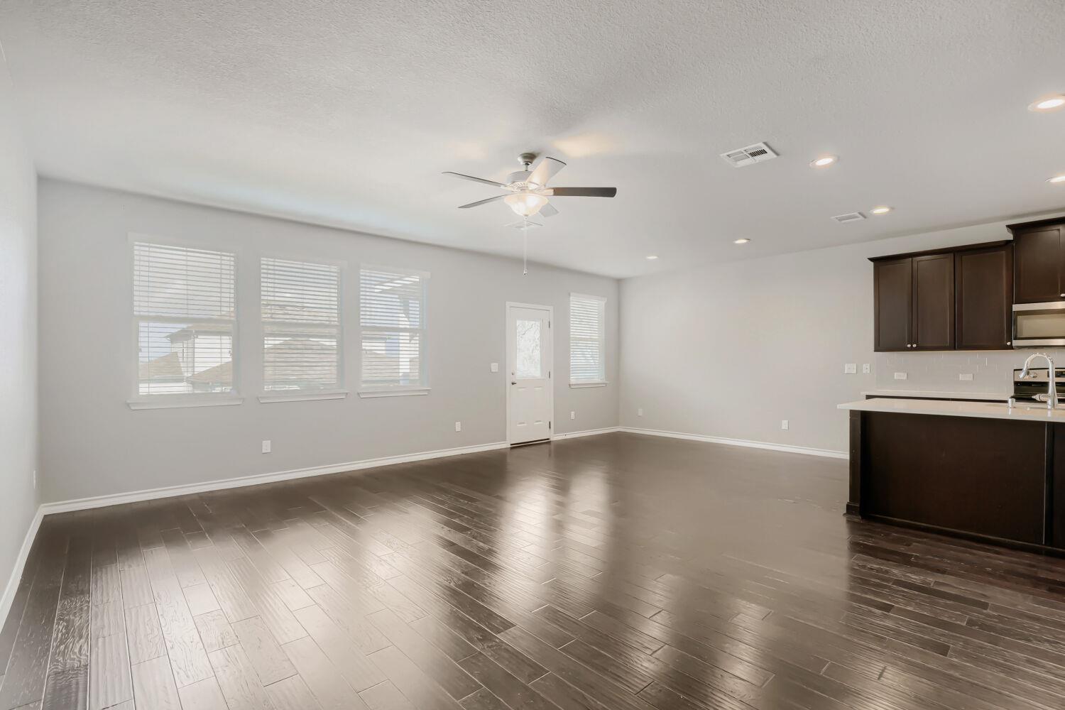 173 Flexus Ln, Liberty Hill, TX 78642