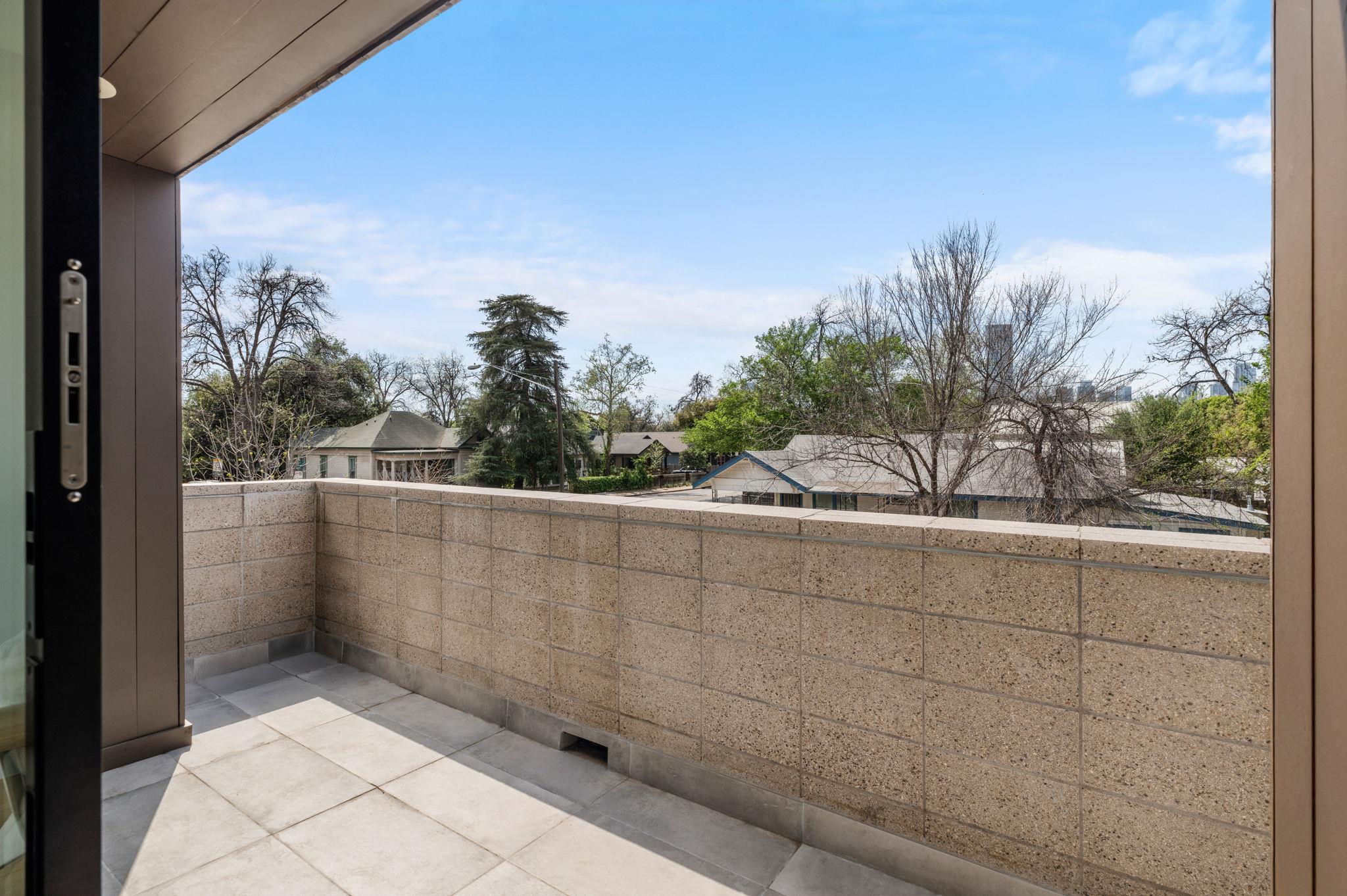 2014 E 2nd St, Austin, TX 78702