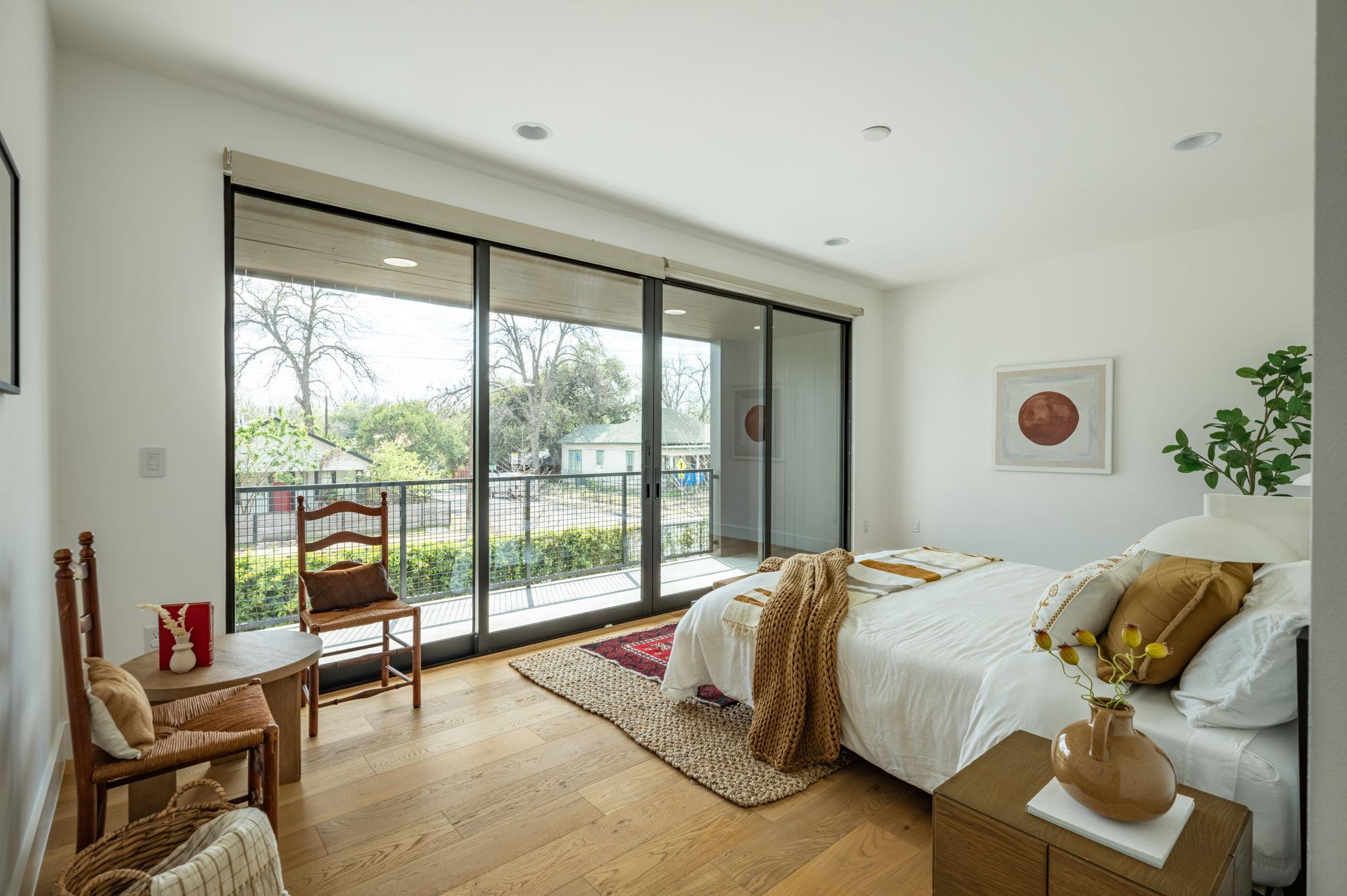 2014 E 2nd St, Austin, TX 78702