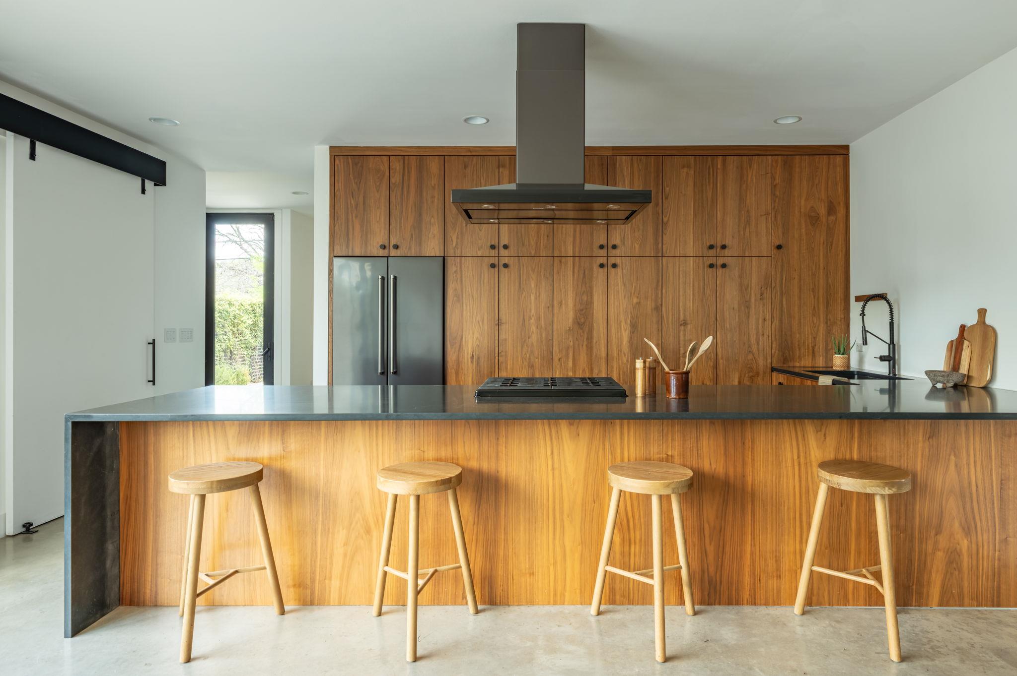 2014 E 2nd St, Austin, TX 78702