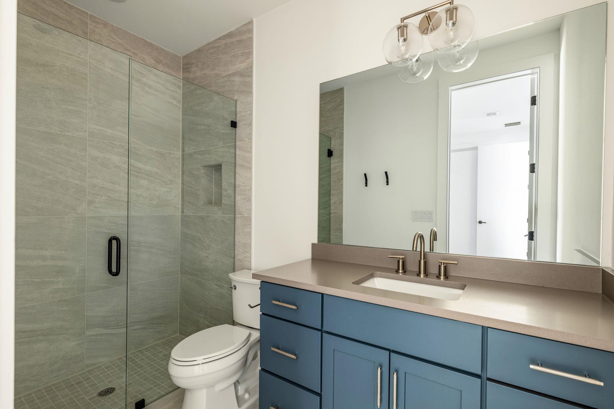 2014 E 2nd St, Austin, TX 78702