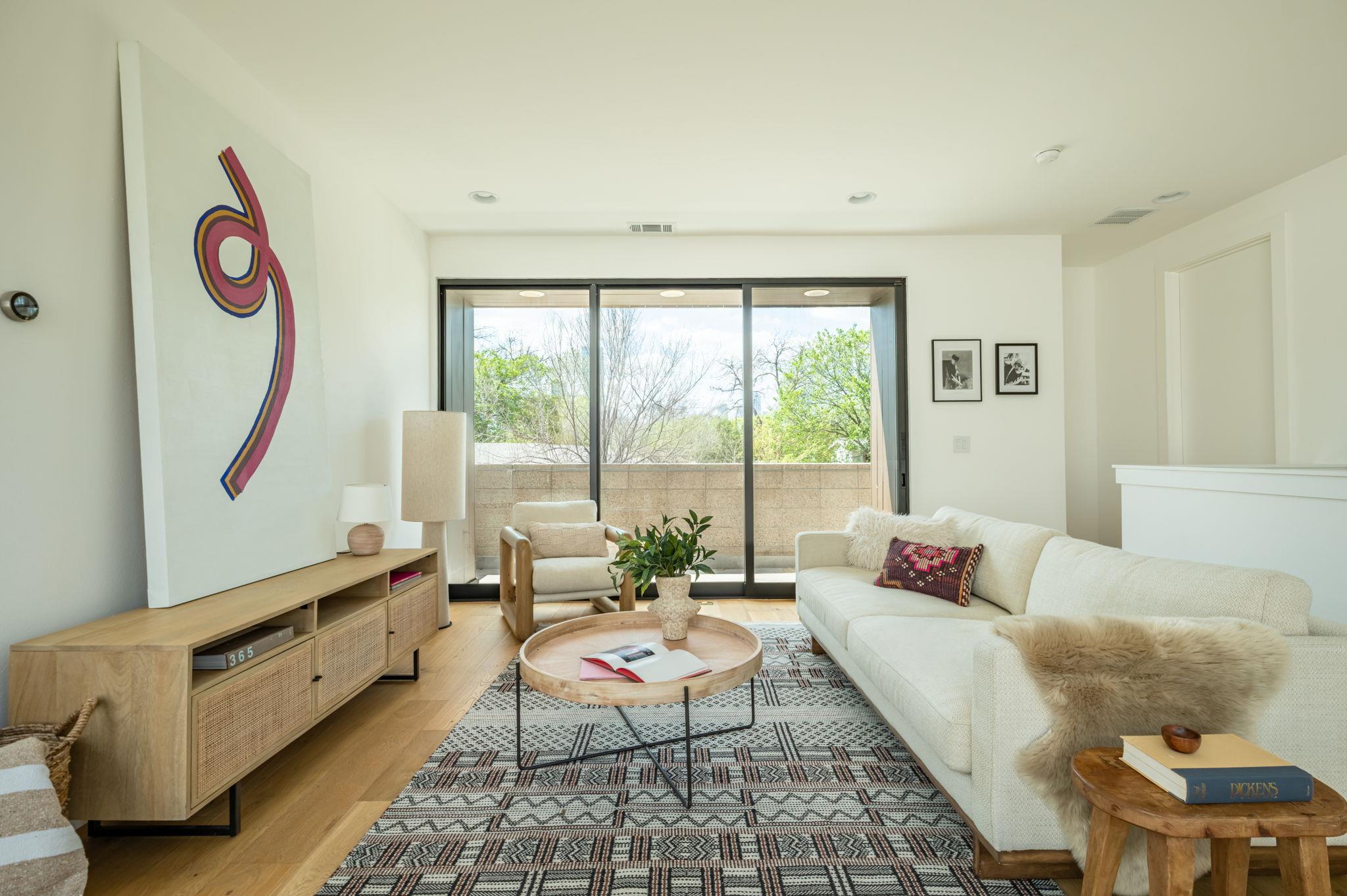 2014 E 2nd St, Austin, TX 78702