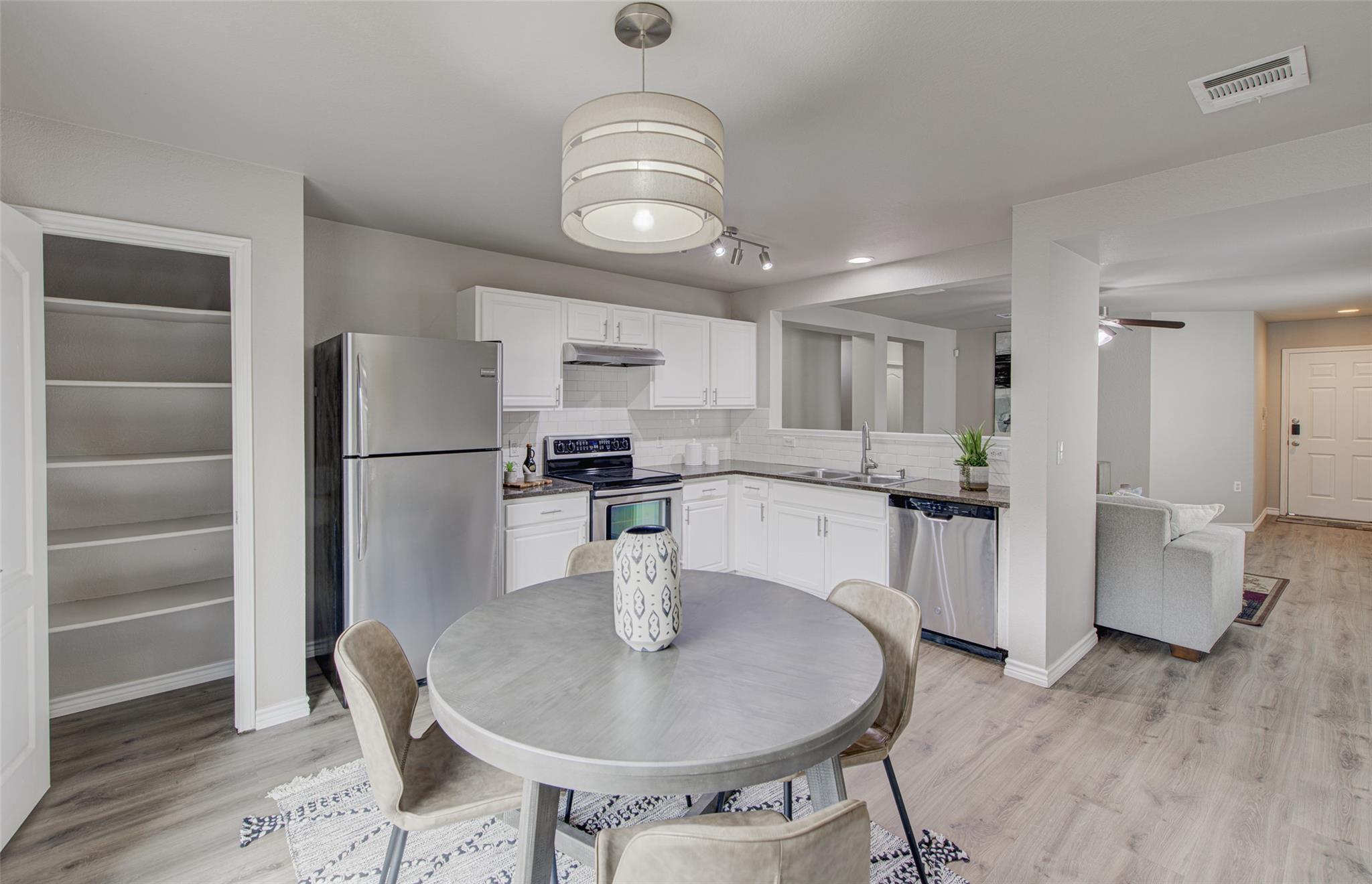 6709 Doyal Dr, Austin, TX 78747